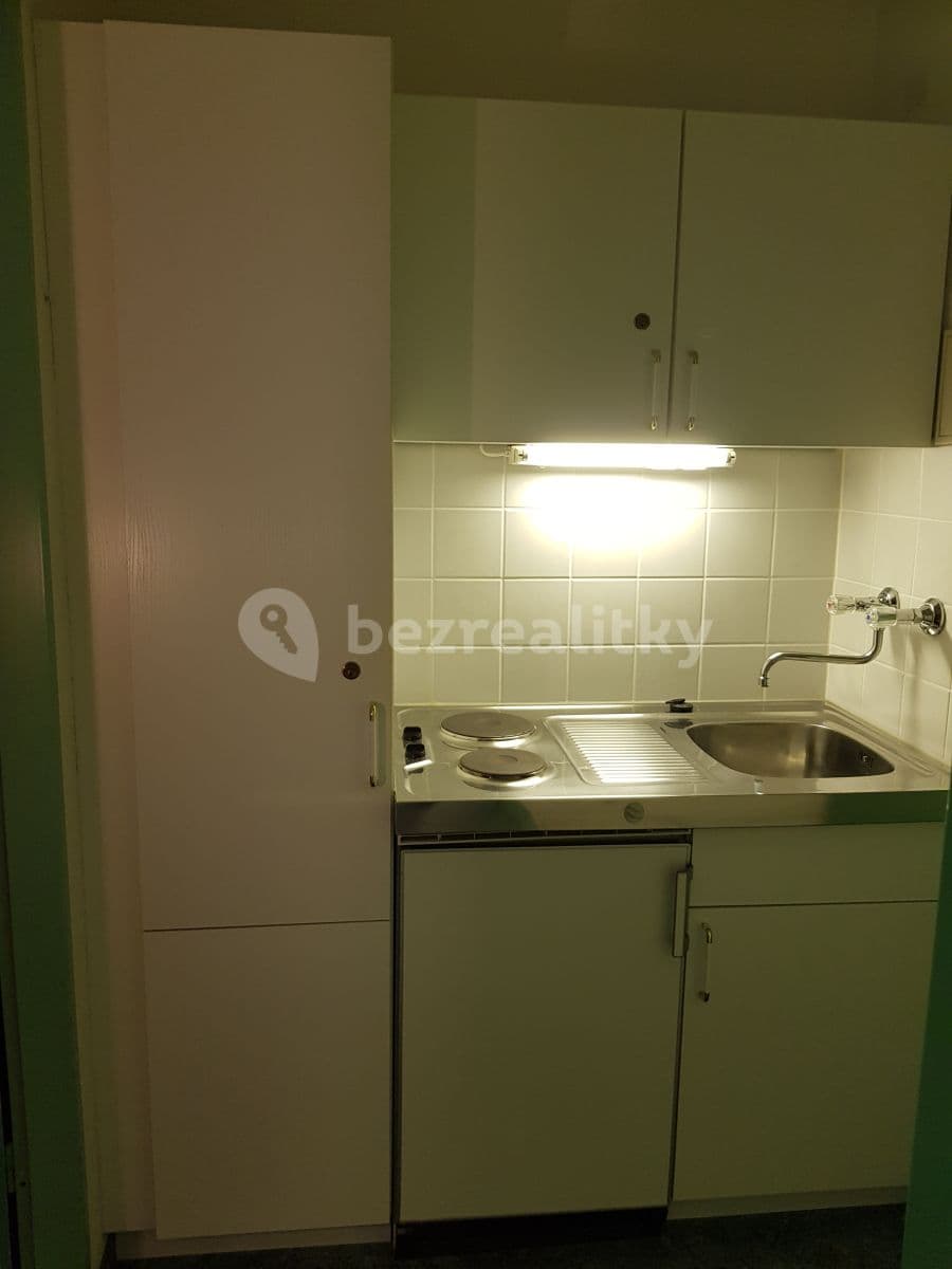 Pronájem bytu 1+kk 28 m², Strážný CZ / D, Strážný, Jihočeský kraj Pronájem bytu 1+kk 28 m², Strážný CZ / D, Strážný, Jihočeský kraj