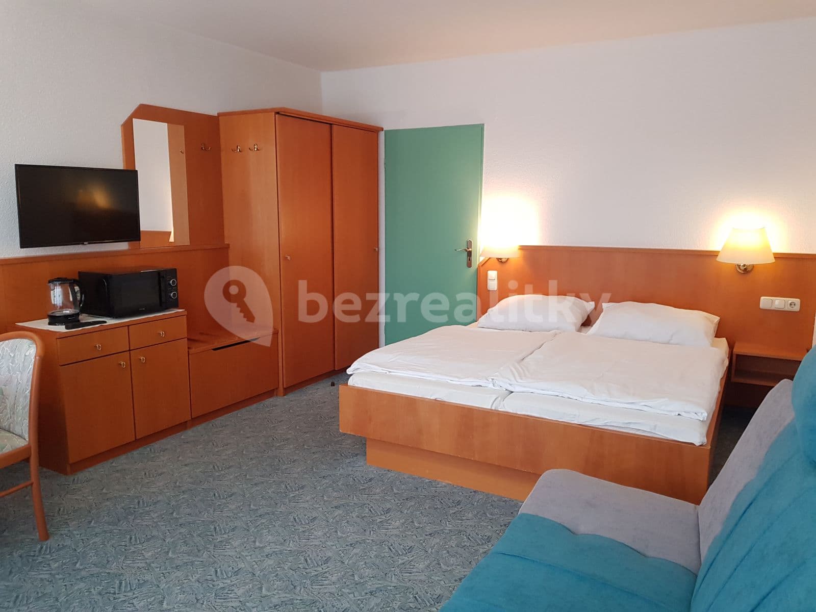 Pronájem bytu 1+kk 28 m², Strážný CZ / D, Strážný, Jihočeský kraj Pronájem bytu 1+kk 28 m², Strážný CZ / D, Strážný, Jihočeský kraj