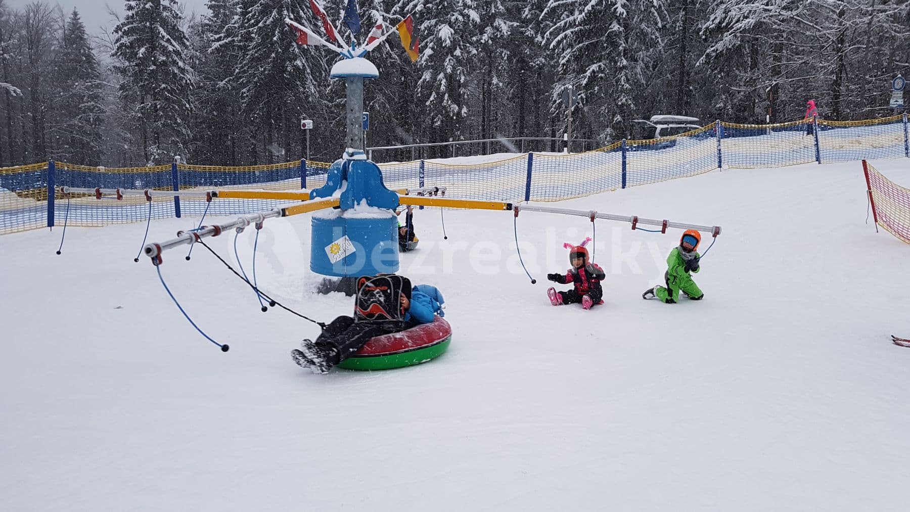 Pronájem bytu 1+kk 28 m², Strážný CZ / D, Strážný, Jihočeský kraj Pronájem bytu 1+kk 28 m², Strážný CZ / D, Strážný, Jihočeský kraj