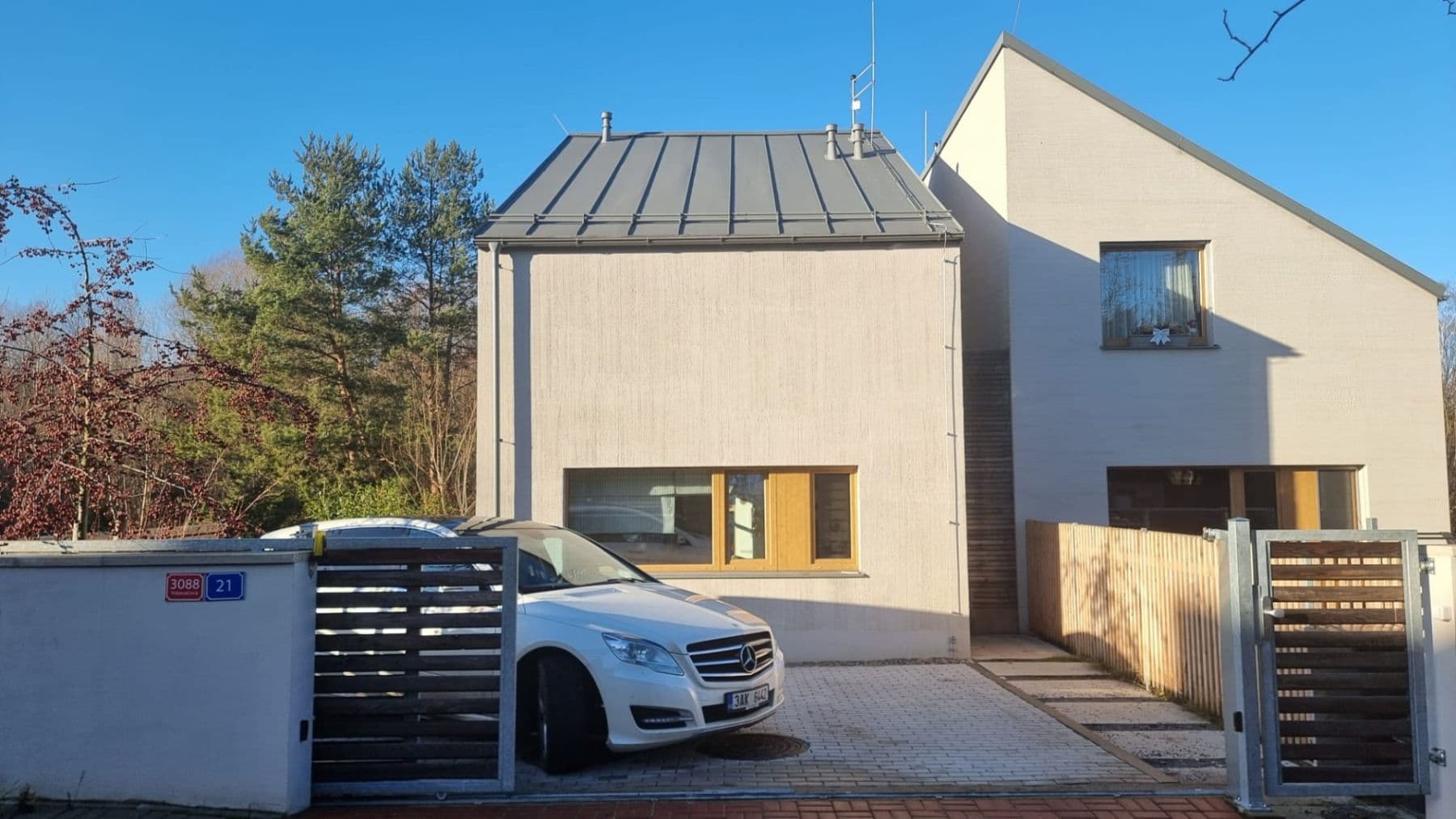 Prodej domu 135 m², pozemek 335 m², Vstavačová, Praha, Praha Prodej domu 135 m², pozemek 335 m², Vstavačová, Praha, Praha