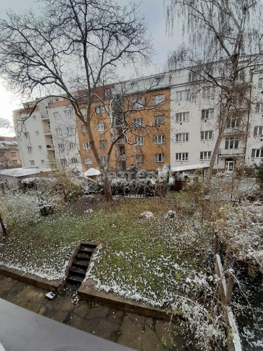 Pronájem bytu 1+kk 30 m², Počátecká, Praha, Praha Pronájem bytu 1+kk 30 m², Počátecká, Praha, Praha