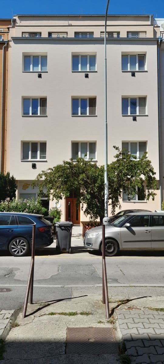 Pronájem bytu 1+kk 30 m², Počátecká, Praha, Praha Pronájem bytu 1+kk 30 m², Počátecká, Praha, Praha