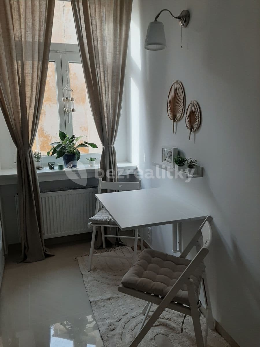 Pronájem bytu 1+1 35 m², Nuselská, Praha, Praha Pronájem bytu 1+1 35 m², Nuselská, Praha, Praha