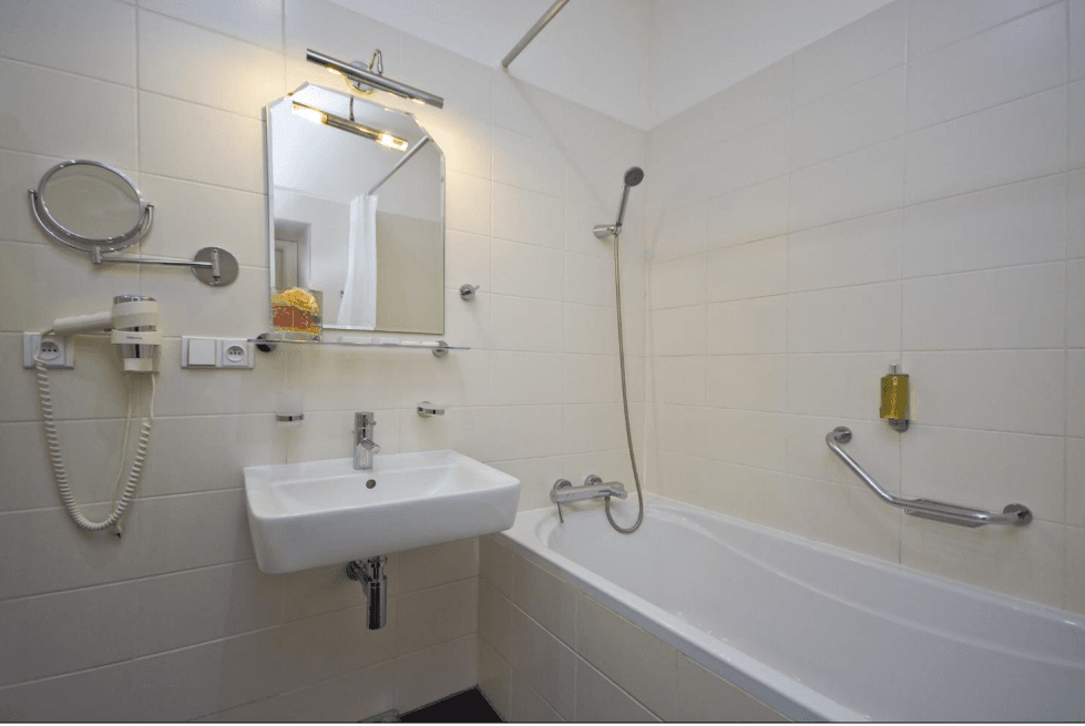 Pronájem bytu 1+kk 44 m², V Lesíčku, Praha, Praha Pronájem bytu 1+kk 44 m², V Lesíčku, Praha, Praha