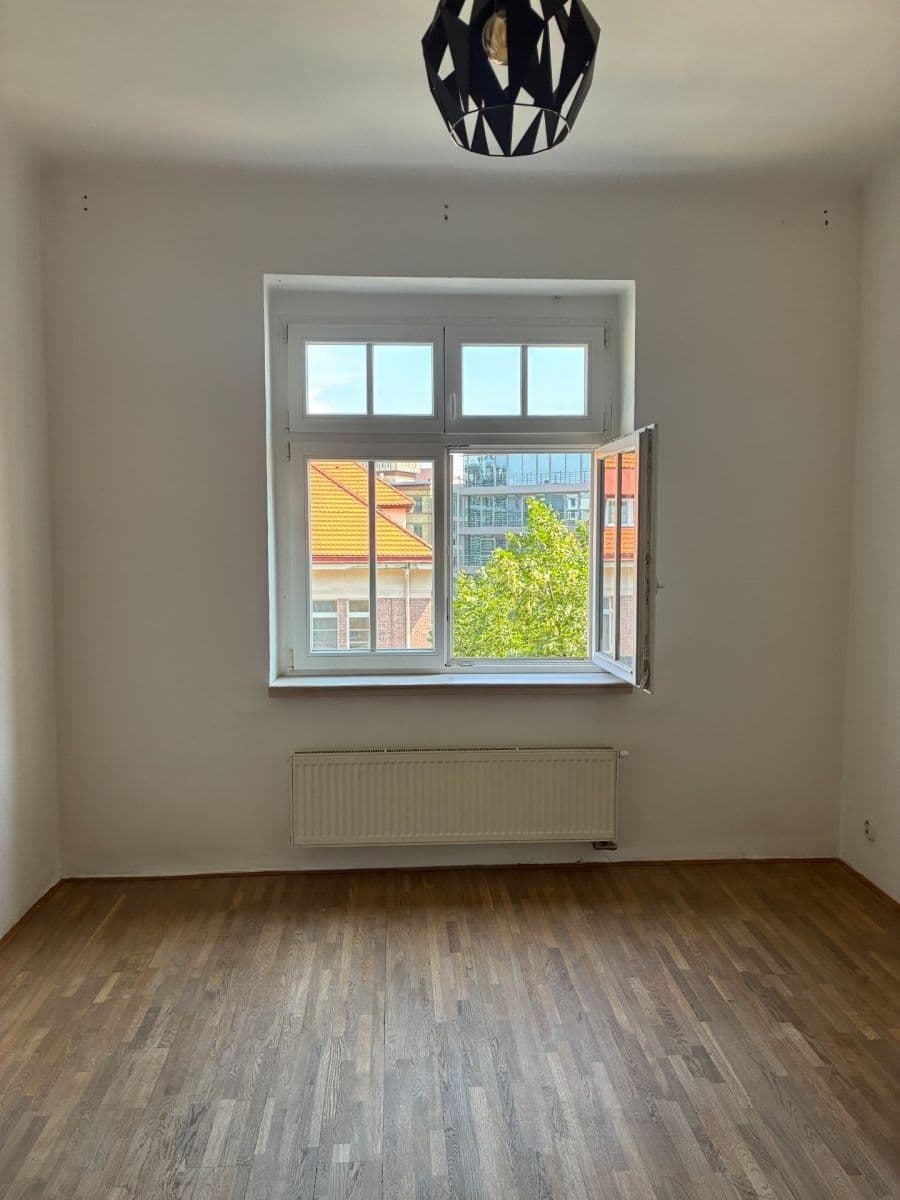 Pronájem bytu 2+kk 52 m², U Uranie, Praha, Praha Pronájem bytu 2+kk 52 m², U Uranie, Praha, Praha