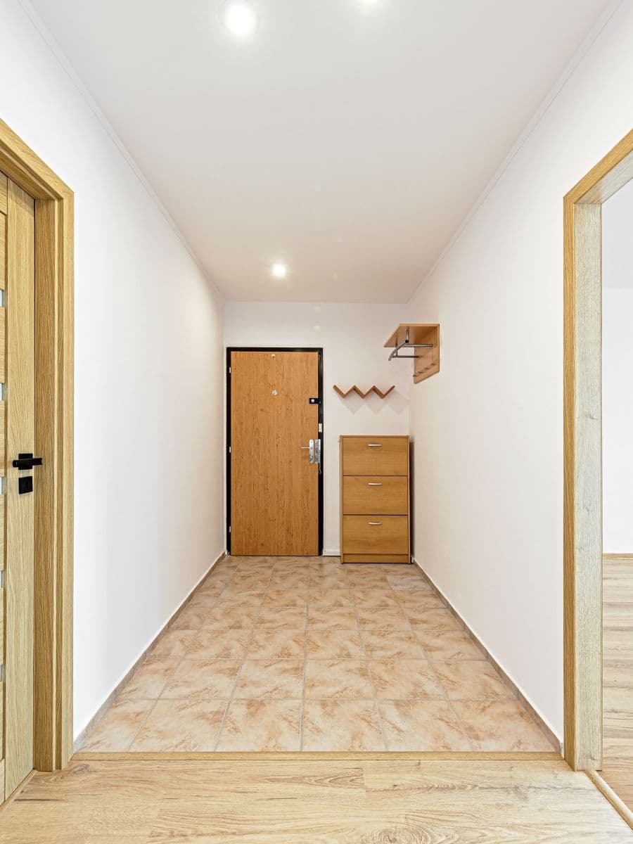 Pronájem bytu 3+1 78 m², F. L. Čelakovského, Jablonec nad Nisou, Liberecký kraj Pronájem bytu 3+1 78 m², F. L. Čelakovského, Jablonec nad Nisou, Liberecký kraj