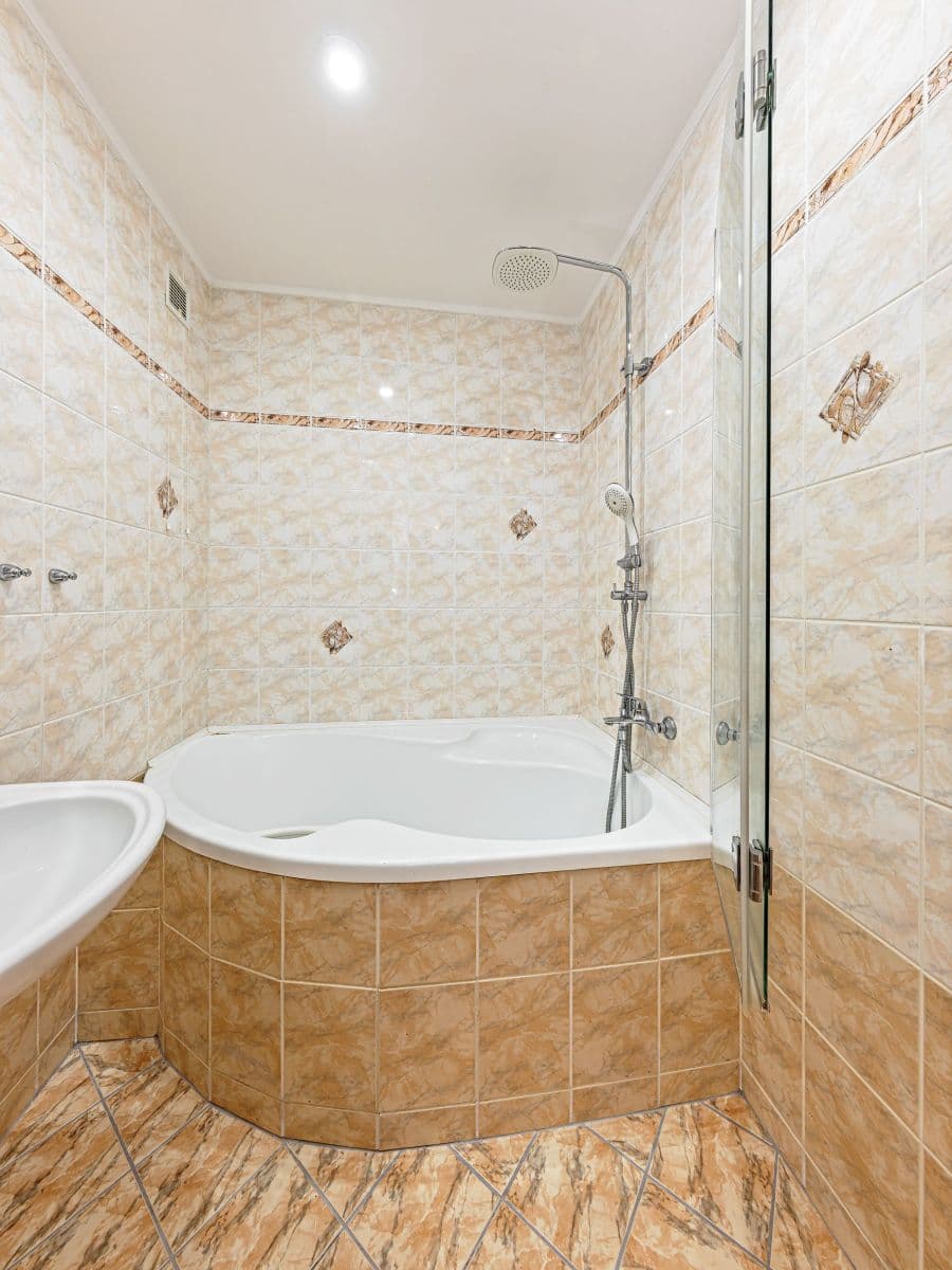 Pronájem bytu 3+1 78 m², F. L. Čelakovského, Jablonec nad Nisou, Liberecký kraj Pronájem bytu 3+1 78 m², F. L. Čelakovského, Jablonec nad Nisou, Liberecký kraj