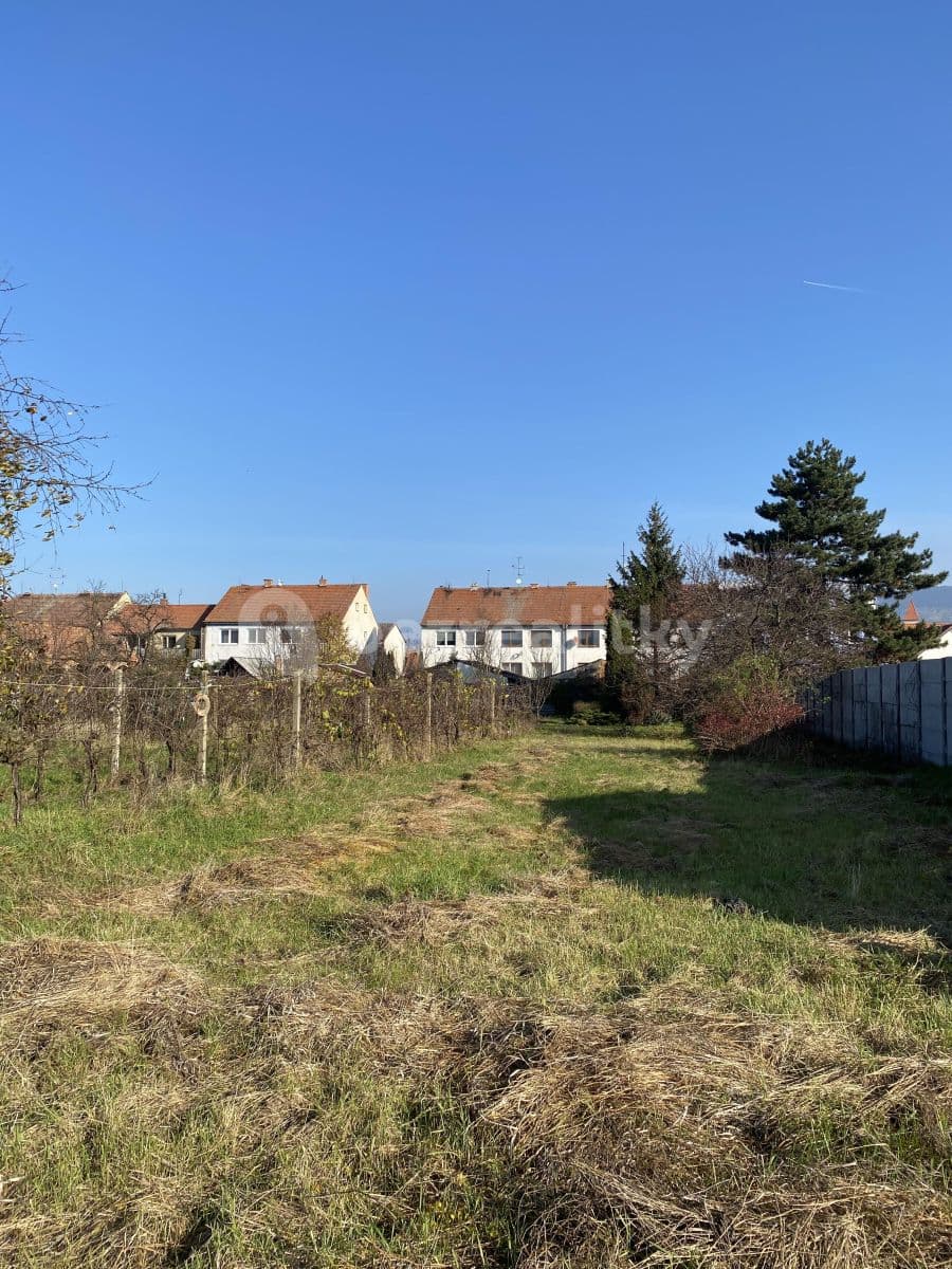 Prodej pozemku 1.102 m², Nová, Dolní Dunajovice, Jihomoravský kraj