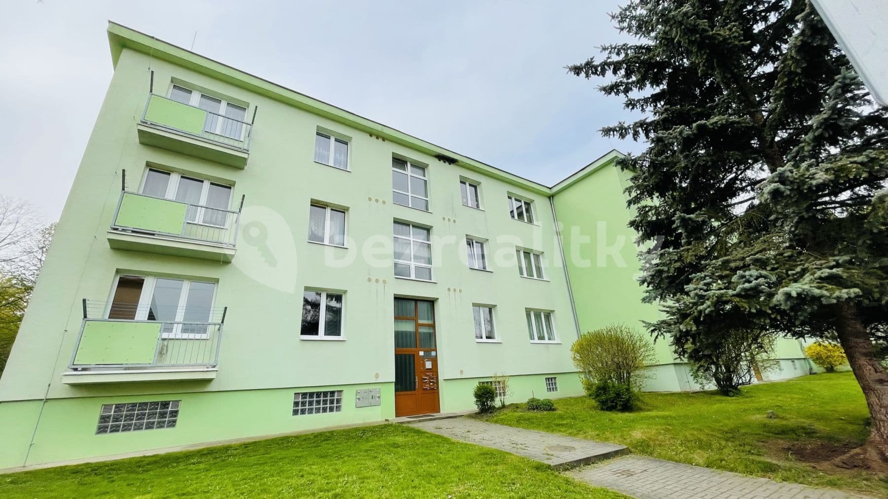 Pronájem bytu 2+kk 45 m², Buzulucká, Teplice, Ústecký kraj Pronájem bytu 2+kk 45 m², Buzulucká, Teplice, Ústecký kraj