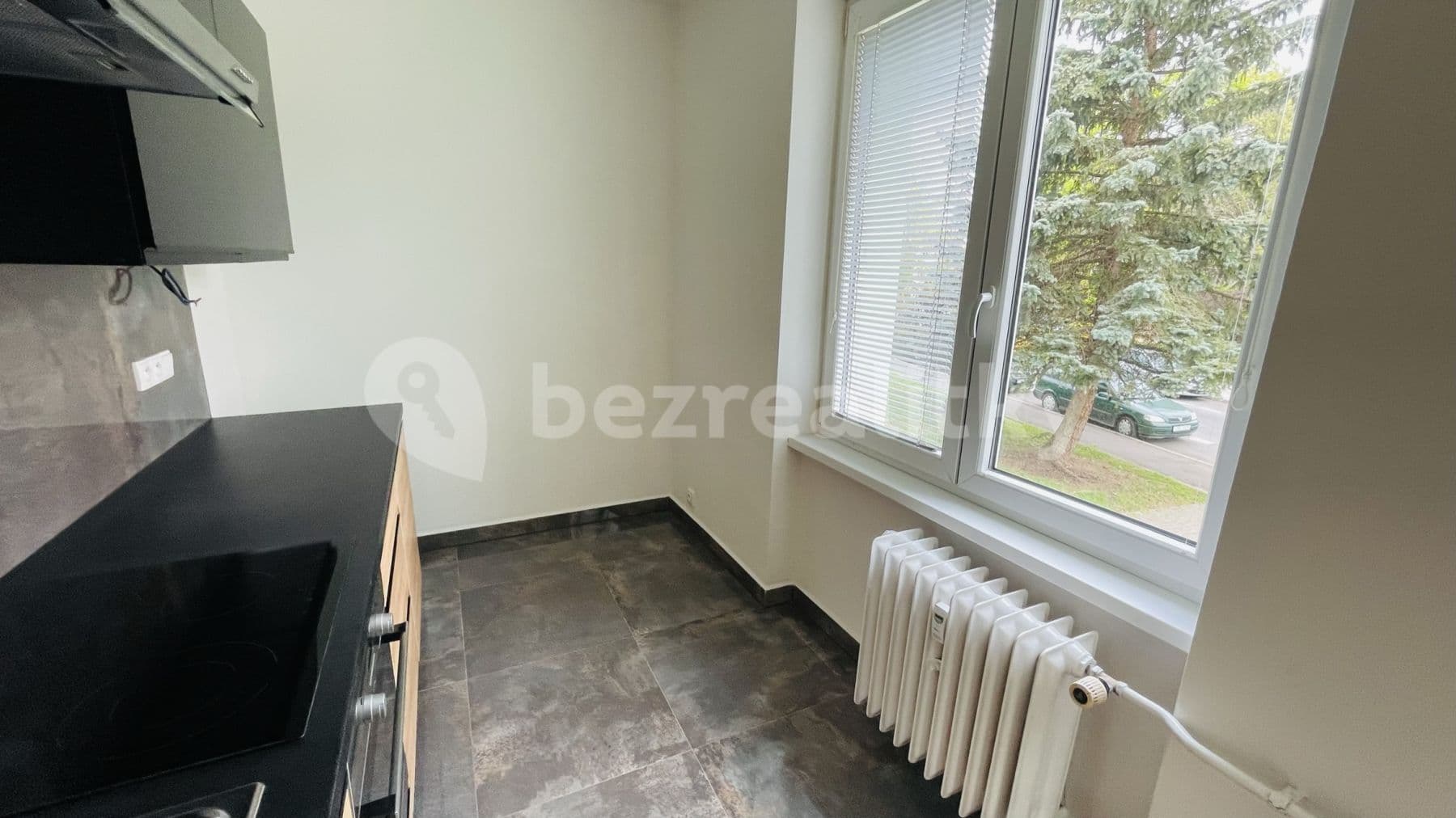 Pronájem bytu 2+kk 45 m², Buzulucká, Teplice, Ústecký kraj Pronájem bytu 2+kk 45 m², Buzulucká, Teplice, Ústecký kraj