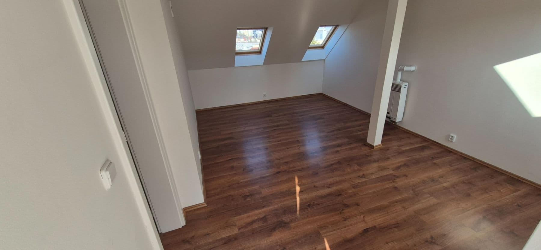 Pronájem bytu 1+1 55 m², Vnější, Praha, Praha Pronájem bytu 1+1 55 m², Vnější, Praha, Praha