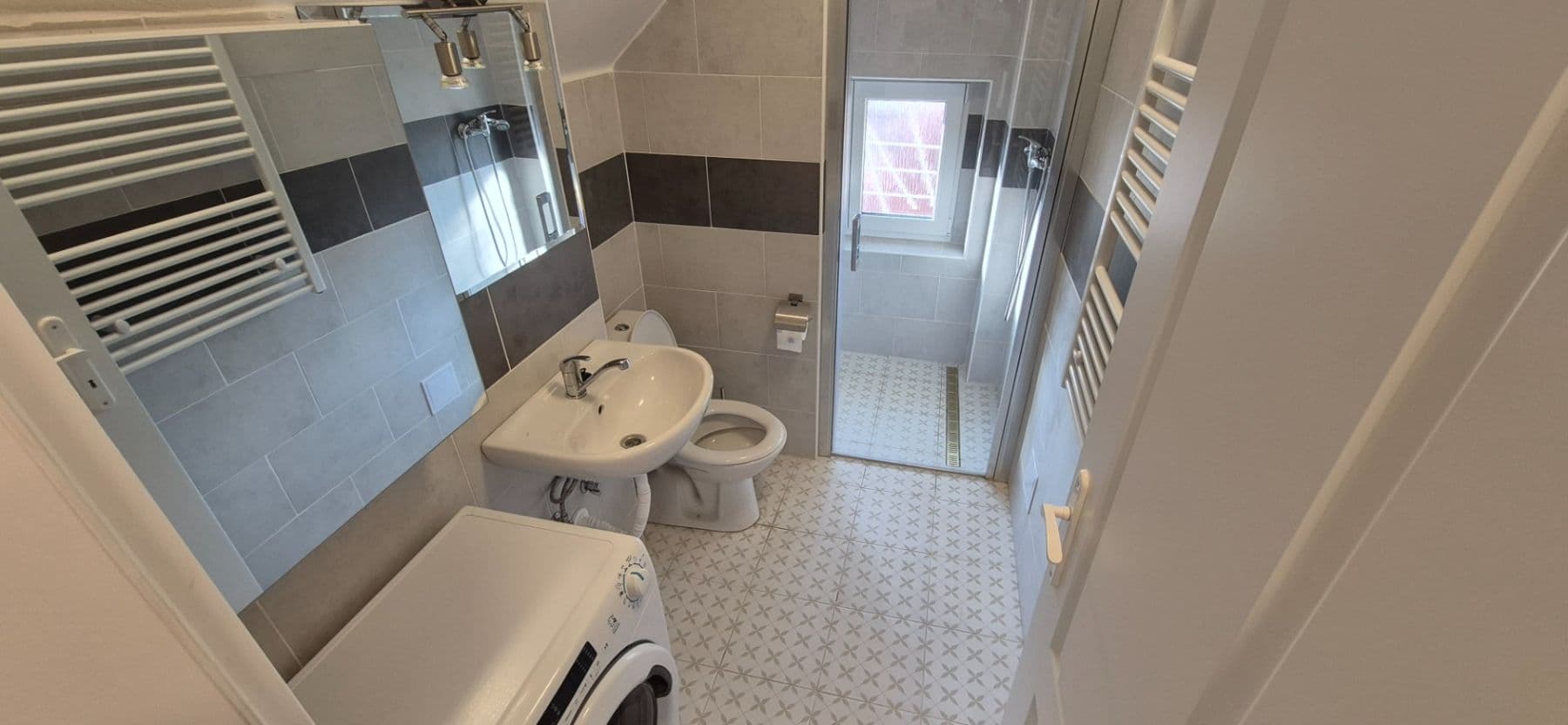 Pronájem bytu 1+1 55 m², Vnější, Praha, Praha Pronájem bytu 1+1 55 m², Vnější, Praha, Praha