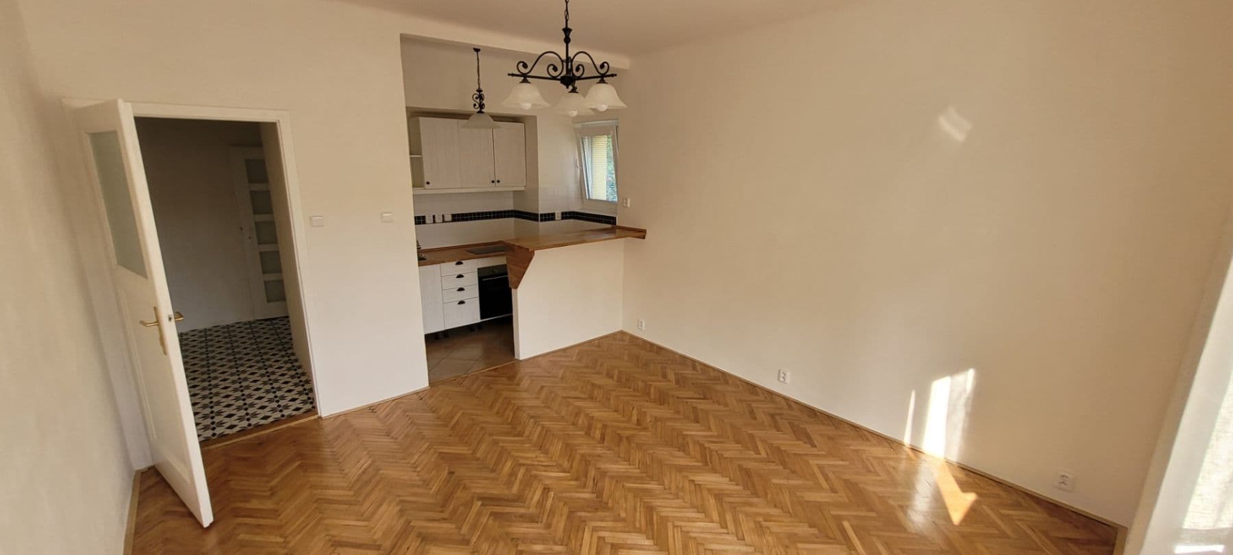 Pronájem bytu 1+kk 35 m², Vnější, Praha, Praha Pronájem bytu 1+kk 35 m², Vnější, Praha, Praha