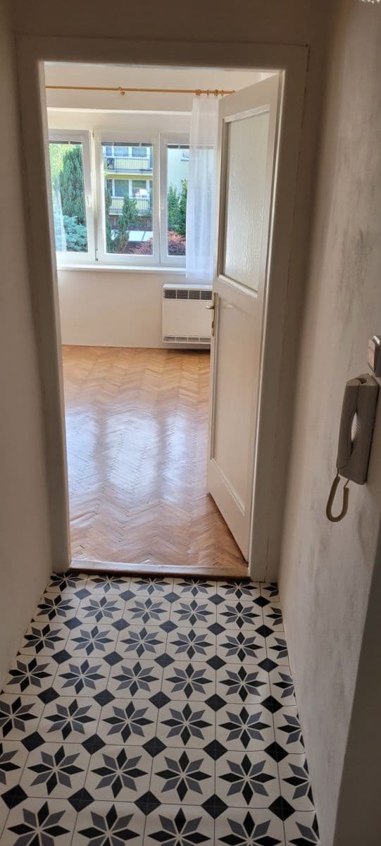 Pronájem bytu 1+kk 35 m², Vnější, Praha, Praha Pronájem bytu 1+kk 35 m², Vnější, Praha, Praha