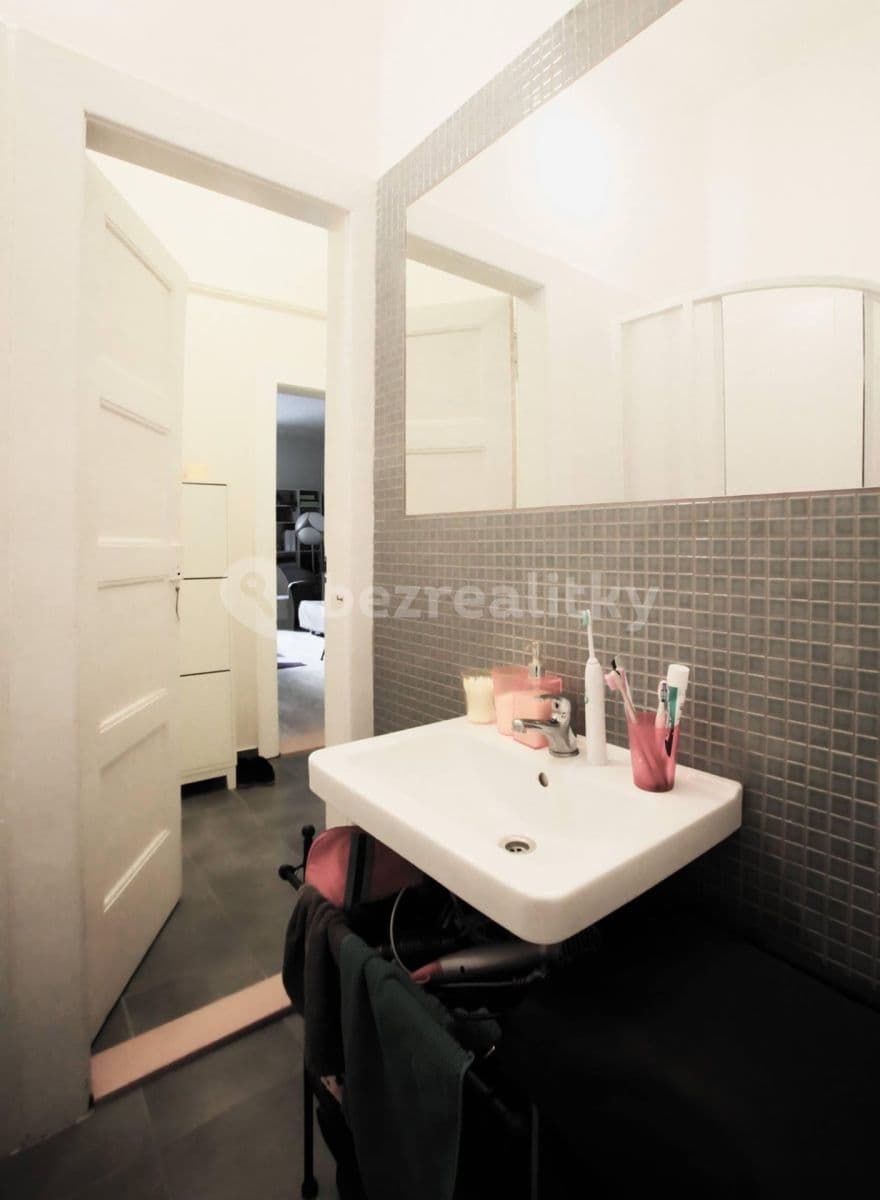 Pronájem bytu 1+1 37 m², Ortenovo náměstí, Praha, Praha Pronájem bytu 1+1 37 m², Ortenovo náměstí, Praha, Praha