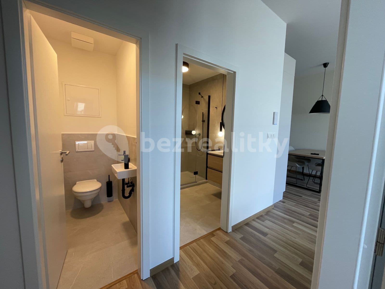 Pronájem bytu 2+1 52 m², Tomášikova, Ružinov, Bratislavský kraj Pronájem bytu 2+1 52 m², Tomášikova, Ružinov, Bratislavský kraj