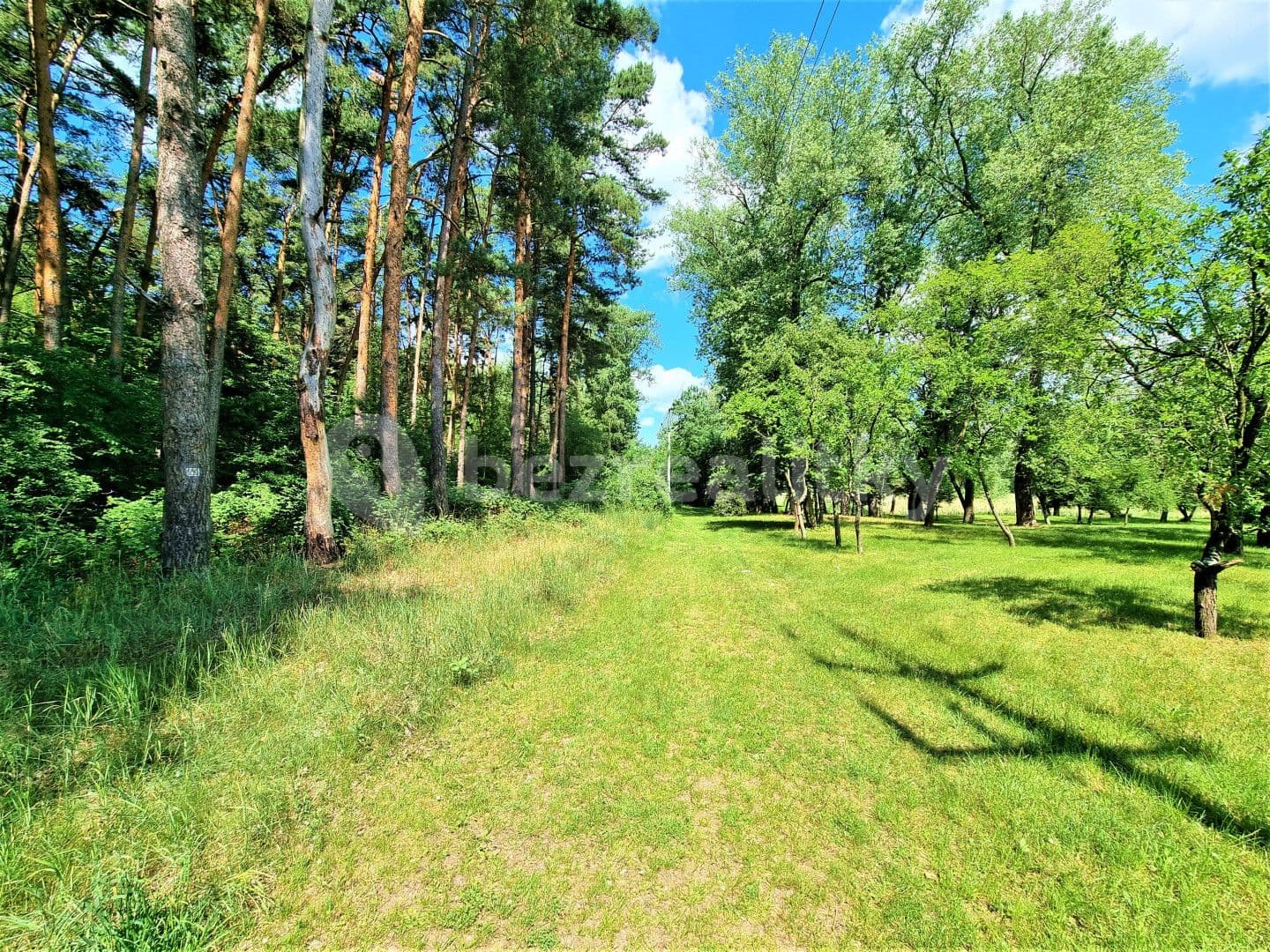 Prodej pozemku 5.663 m², Ratíškovice, Jihomoravský kraj