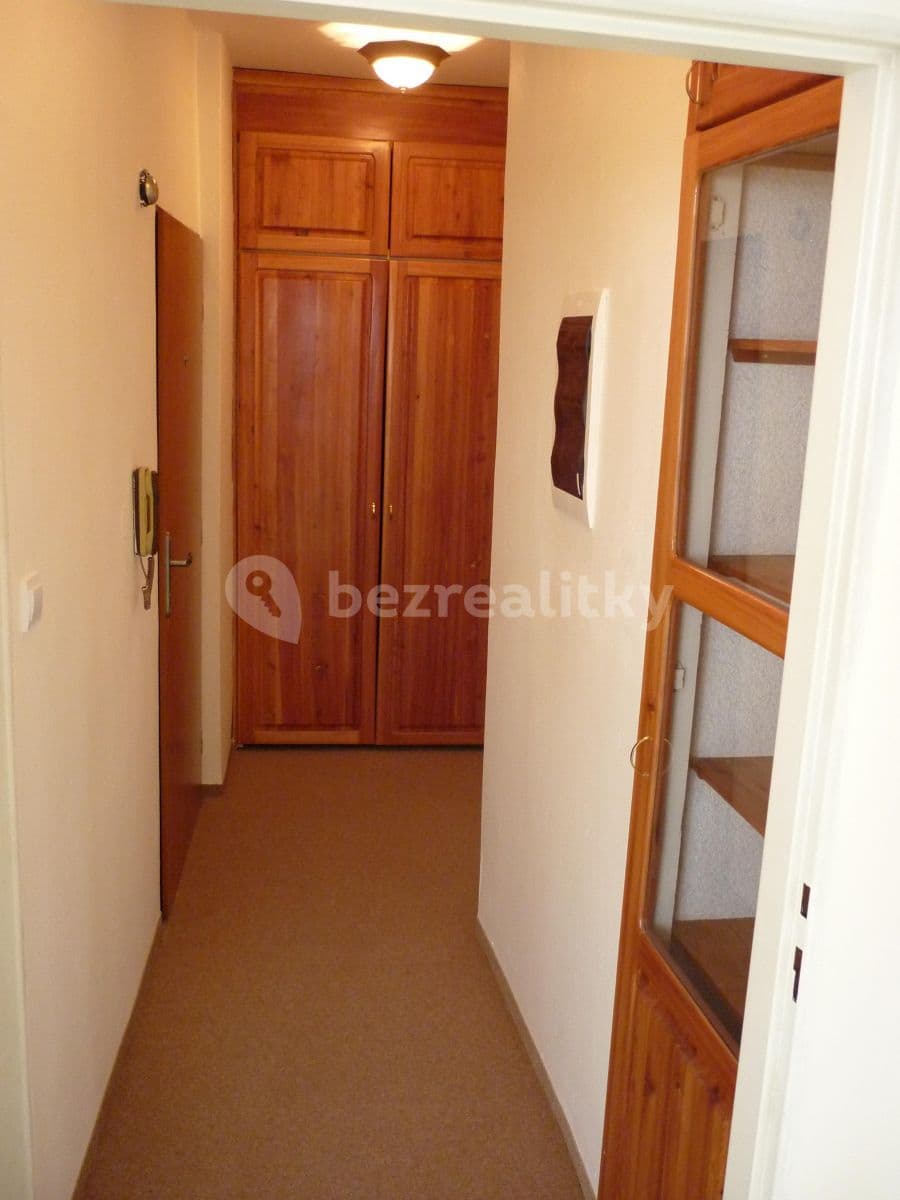 Pronájem bytu 3+kk 70 m², Mírové náměstí, Dobříš, Středočeský kraj Pronájem bytu 3+kk 70 m², Mírové náměstí, Dobříš, Středočeský kraj