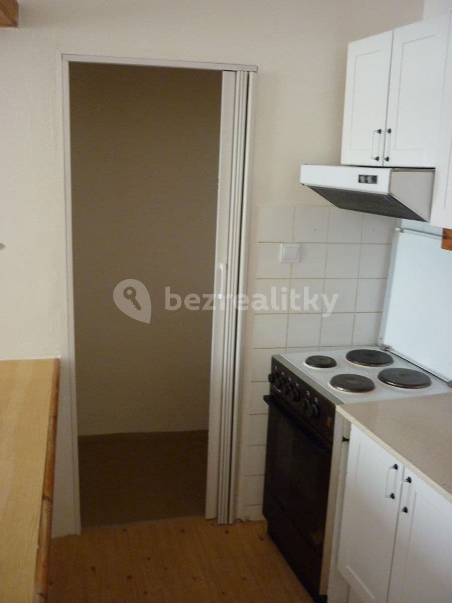 Pronájem bytu 3+kk 70 m², Mírové náměstí, Dobříš, Středočeský kraj Pronájem bytu 3+kk 70 m², Mírové náměstí, Dobříš, Středočeský kraj