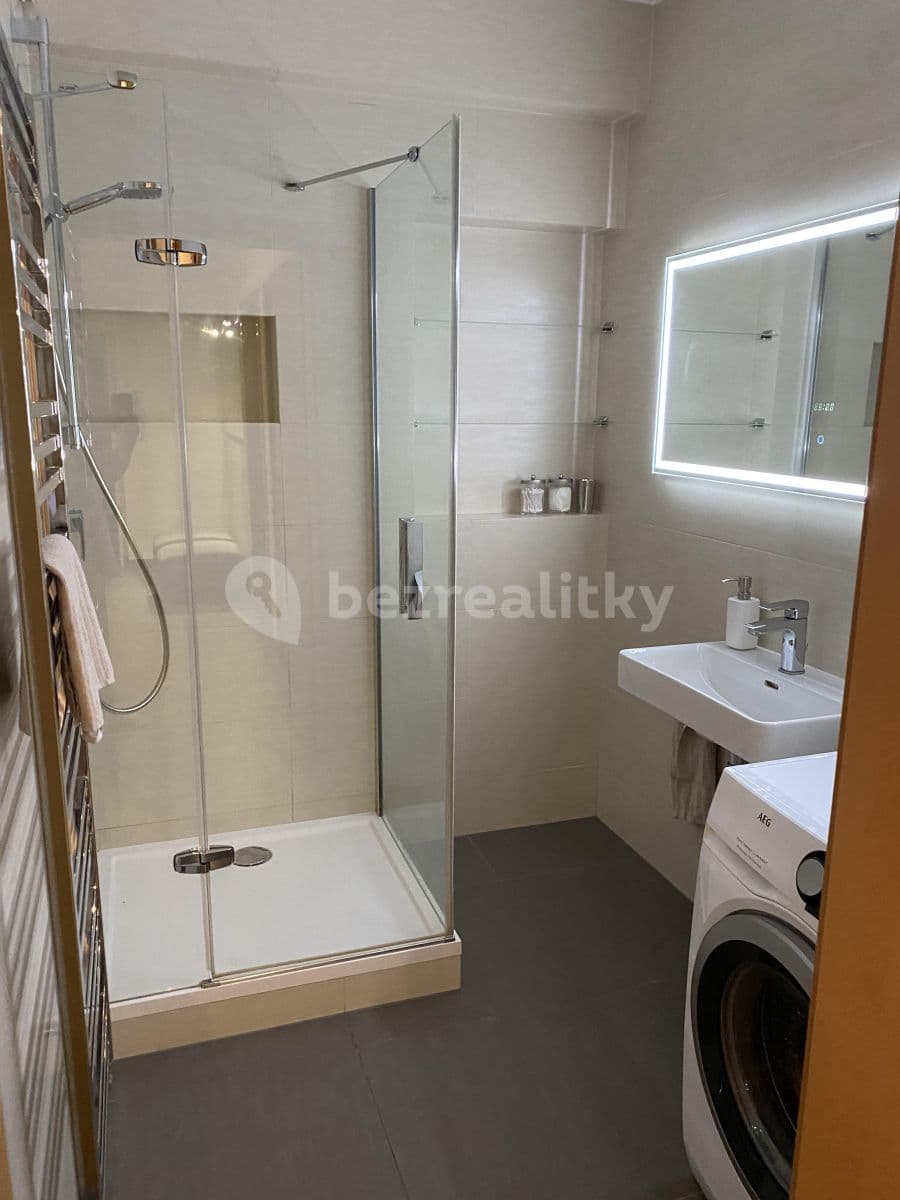 Pronájem bytu 2+kk 60 m², Kovanecká, Praha, Praha Pronájem bytu 2+kk 60 m², Kovanecká, Praha, Praha