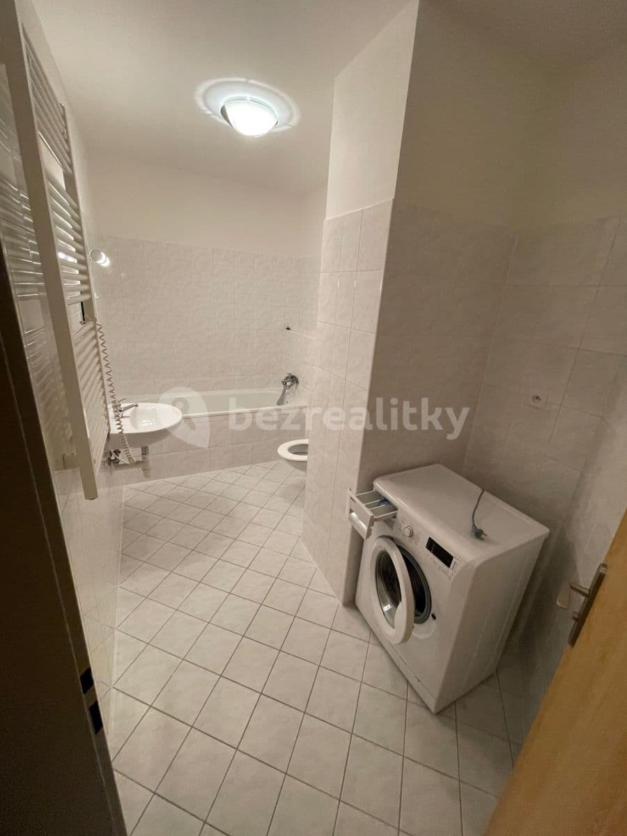 Pronájem bytu 1+kk 51 m², Novovysočanská, Praha, Praha Pronájem bytu 1+kk 51 m², Novovysočanská, Praha, Praha