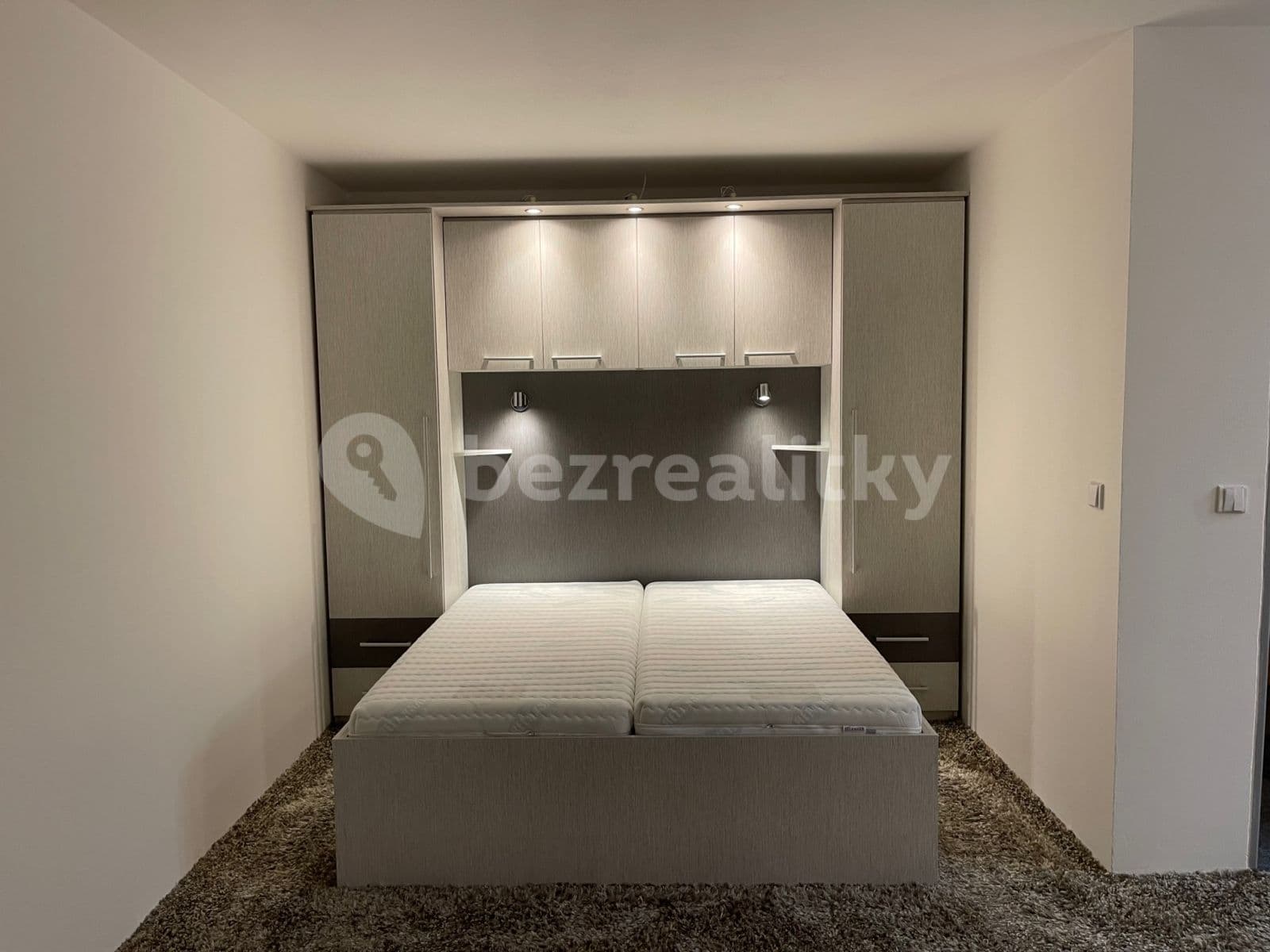 Pronájem bytu 1+kk 51 m², Novovysočanská, Praha, Praha Pronájem bytu 1+kk 51 m², Novovysočanská, Praha, Praha