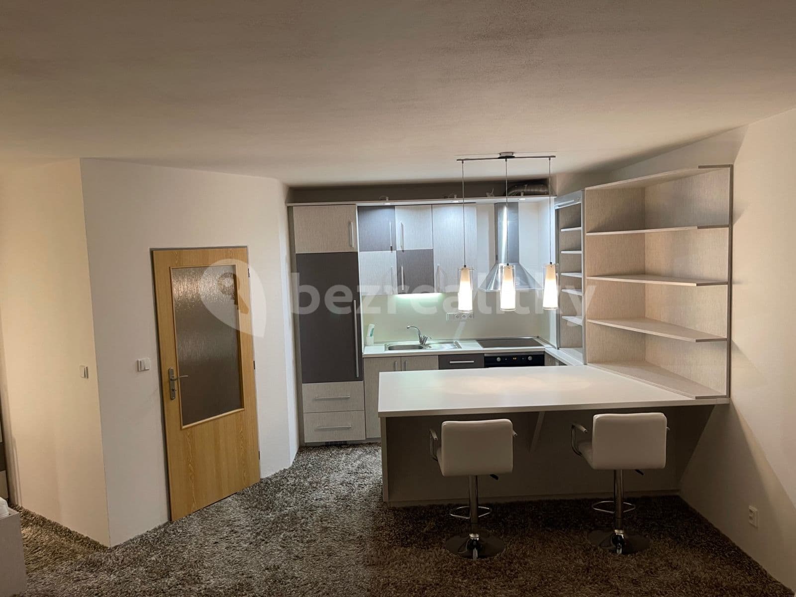 Pronájem bytu 1+kk 51 m², Novovysočanská, Praha, Praha Pronájem bytu 1+kk 51 m², Novovysočanská, Praha, Praha