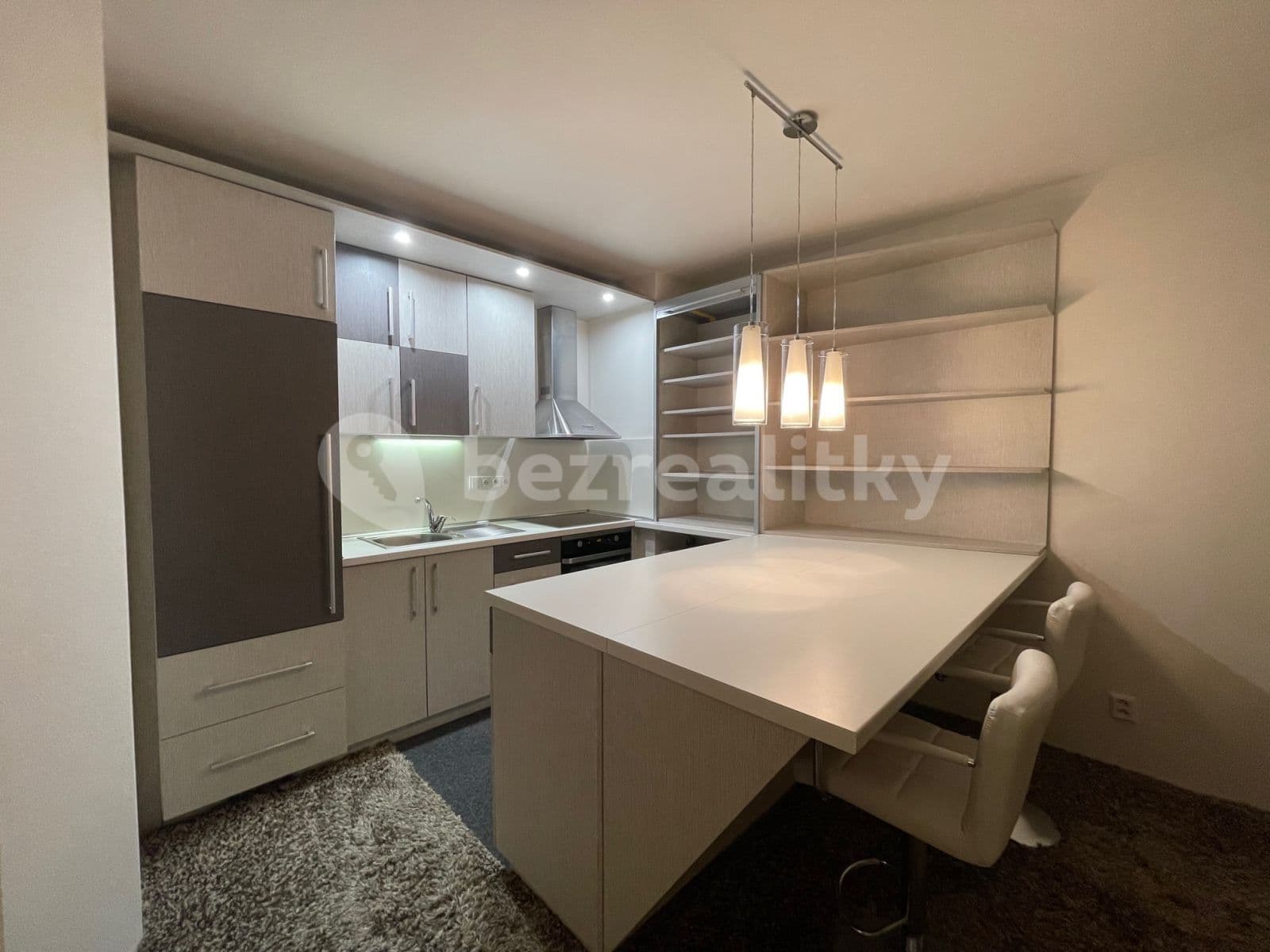 Pronájem bytu 1+kk 51 m², Novovysočanská, Praha, Praha Pronájem bytu 1+kk 51 m², Novovysočanská, Praha, Praha