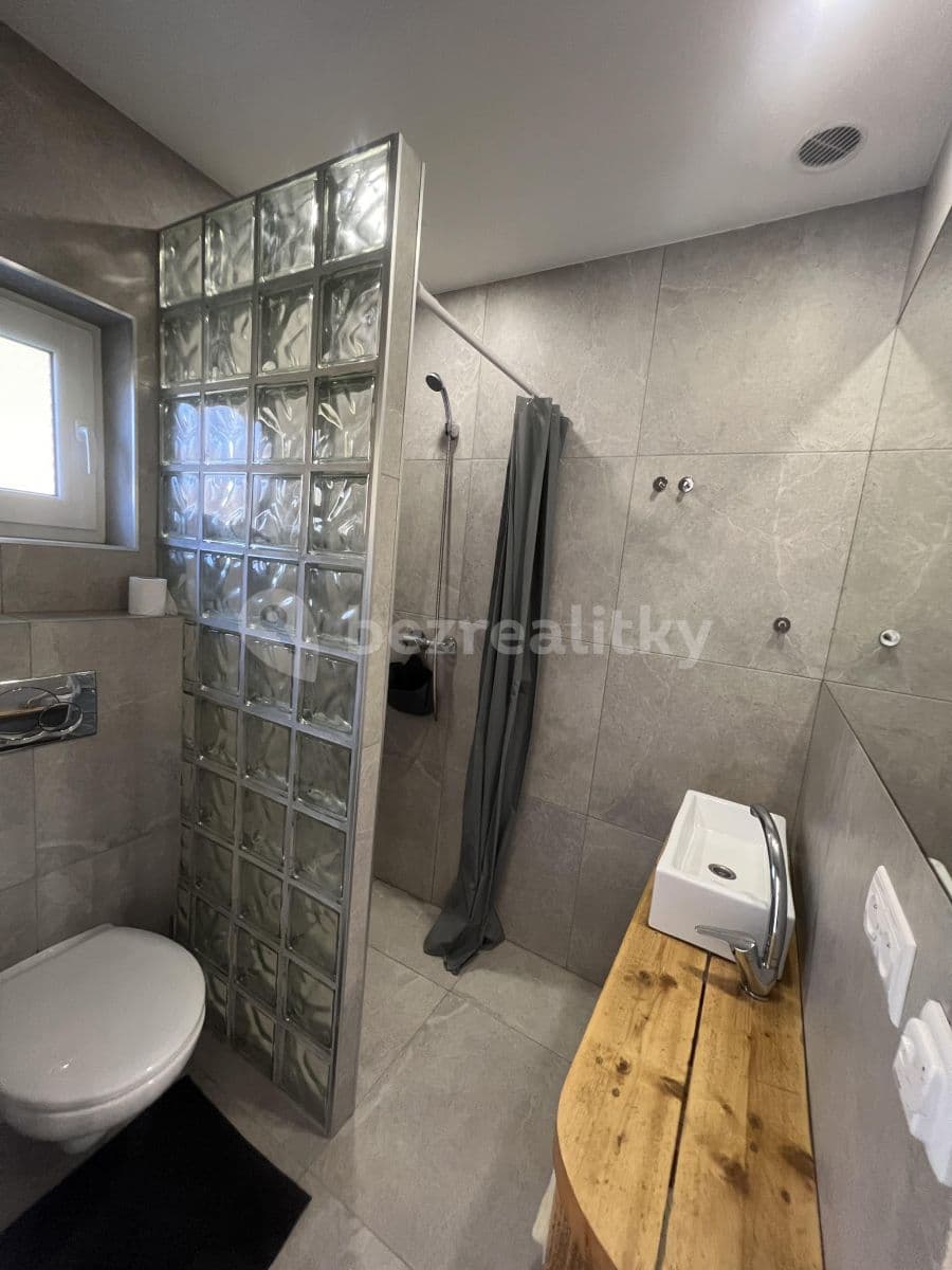 Pronájem domu 80 m², pozemek 100 m², Mokrovraty, Středočeský kraj Pronájem domu 80 m², pozemek 100 m², Mokrovraty, Středočeský kraj