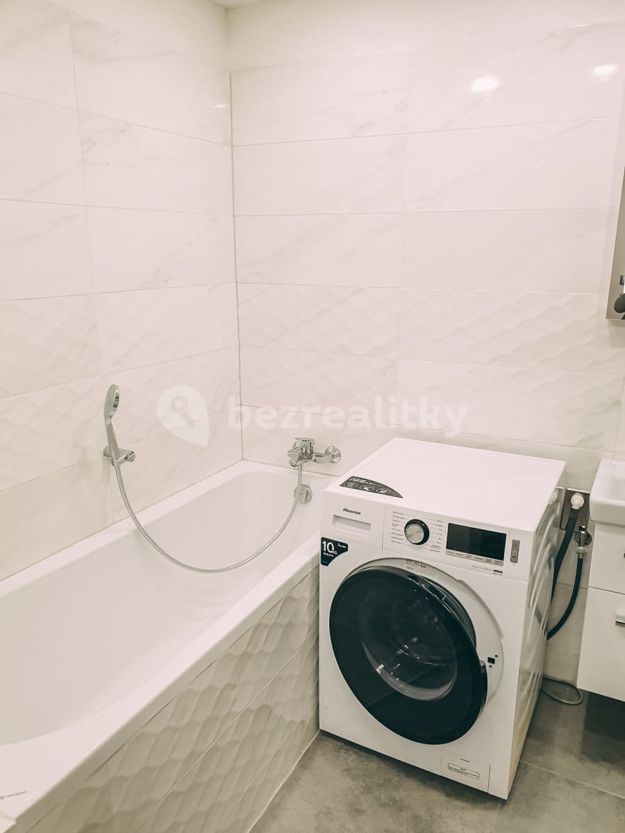 Pronájem bytu 2+1 61 m², Východní, Karlovy Vary, Karlovarský kraj Pronájem bytu 2+1 61 m², Východní, Karlovy Vary, Karlovarský kraj