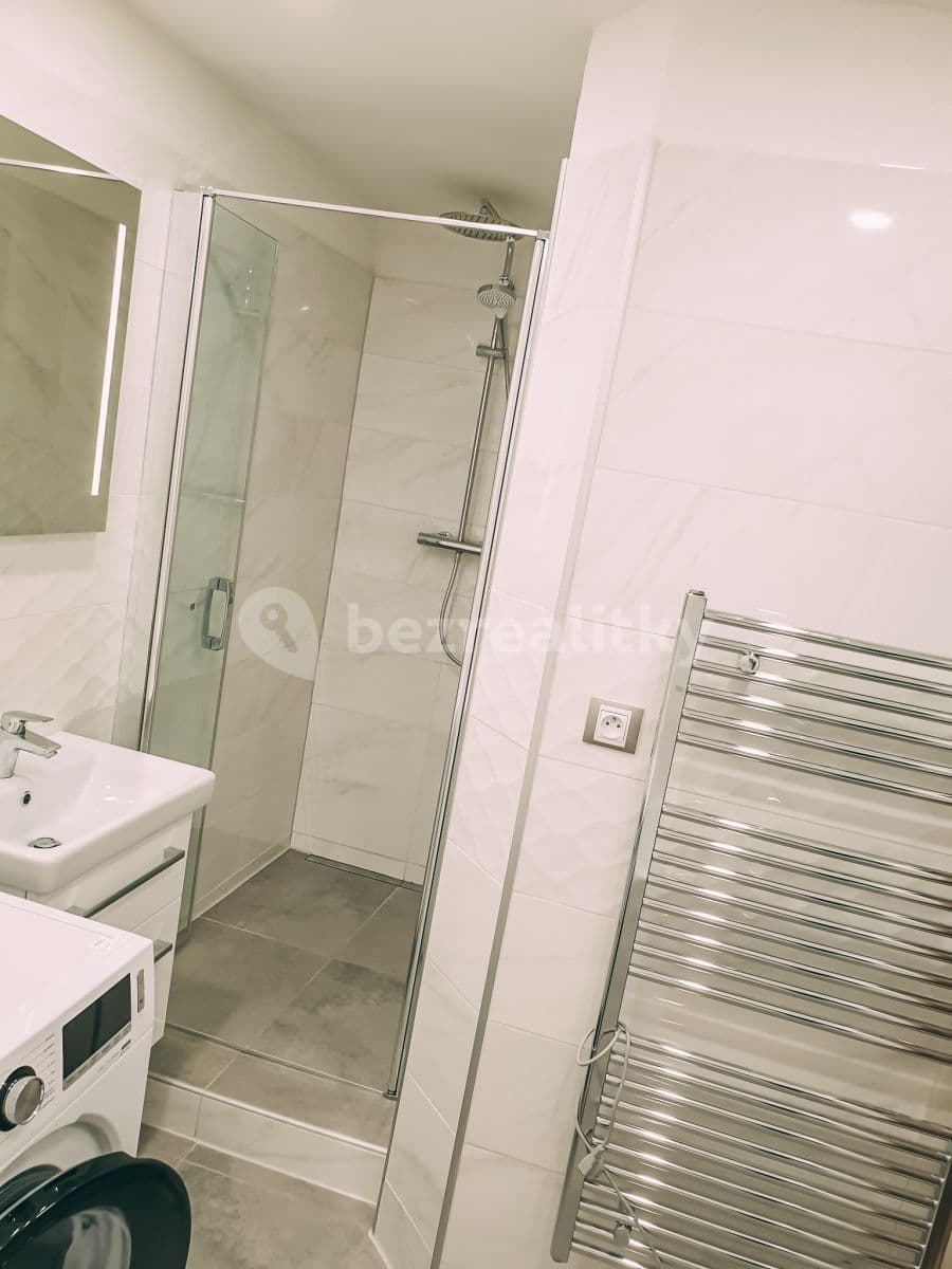 Pronájem bytu 2+1 61 m², Východní, Karlovy Vary, Karlovarský kraj Pronájem bytu 2+1 61 m², Východní, Karlovy Vary, Karlovarský kraj