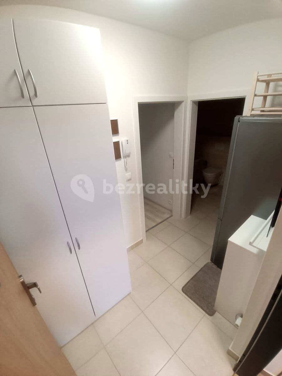 Pronájem bytu 1+kk 33 m², K Vystrkovu, Praha, Praha Pronájem bytu 1+kk 33 m², K Vystrkovu, Praha, Praha