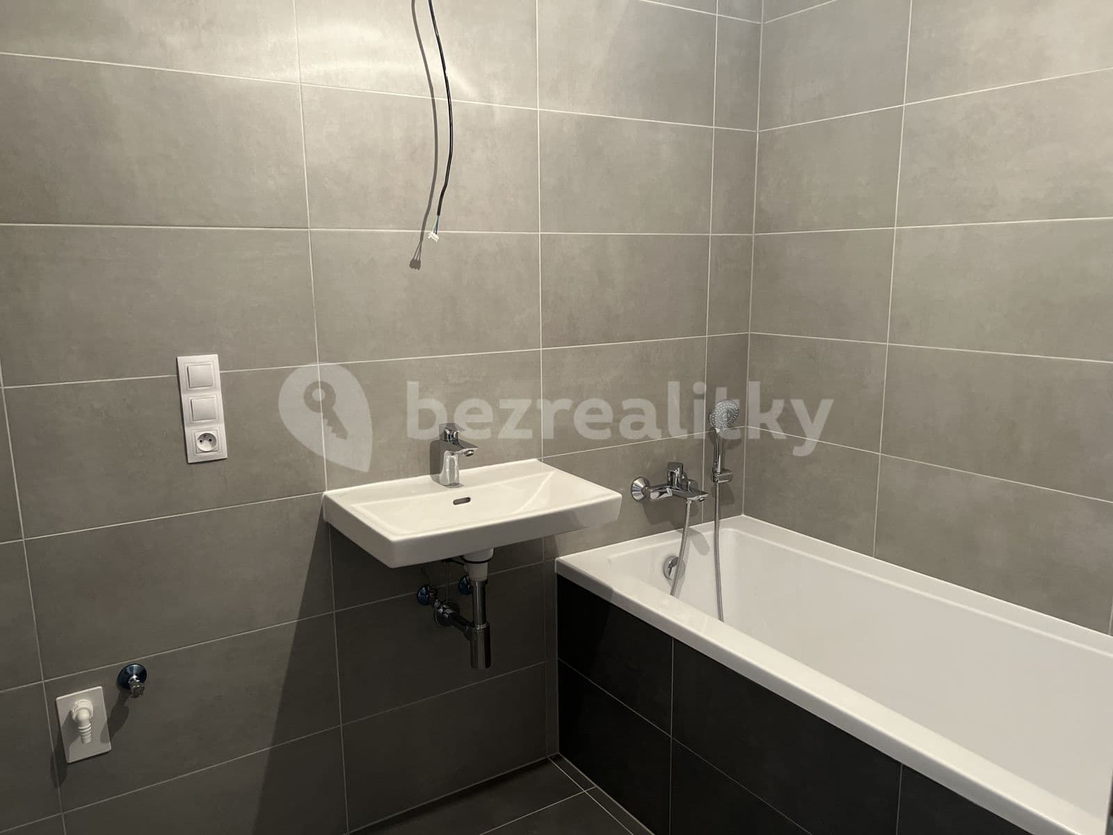Pronájem bytu 2+kk 61 m², Ivana Hlinky, Praha, Praha Pronájem bytu 2+kk 61 m², Ivana Hlinky, Praha, Praha
