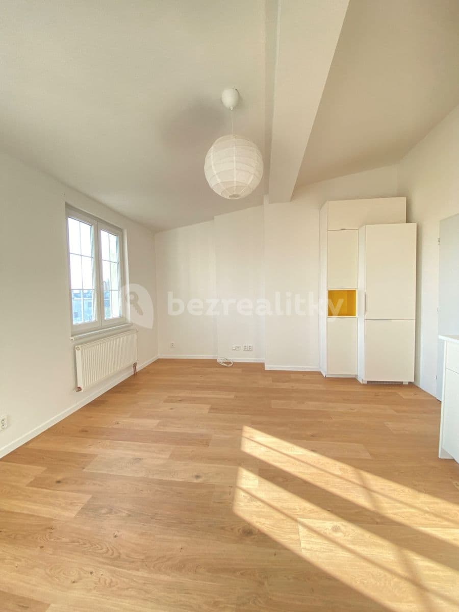 Pronájem bytu 2+kk 42 m², Leitnerova, Brno, Jihomoravský kraj Pronájem bytu 2+kk 42 m², Leitnerova, Brno, Jihomoravský kraj