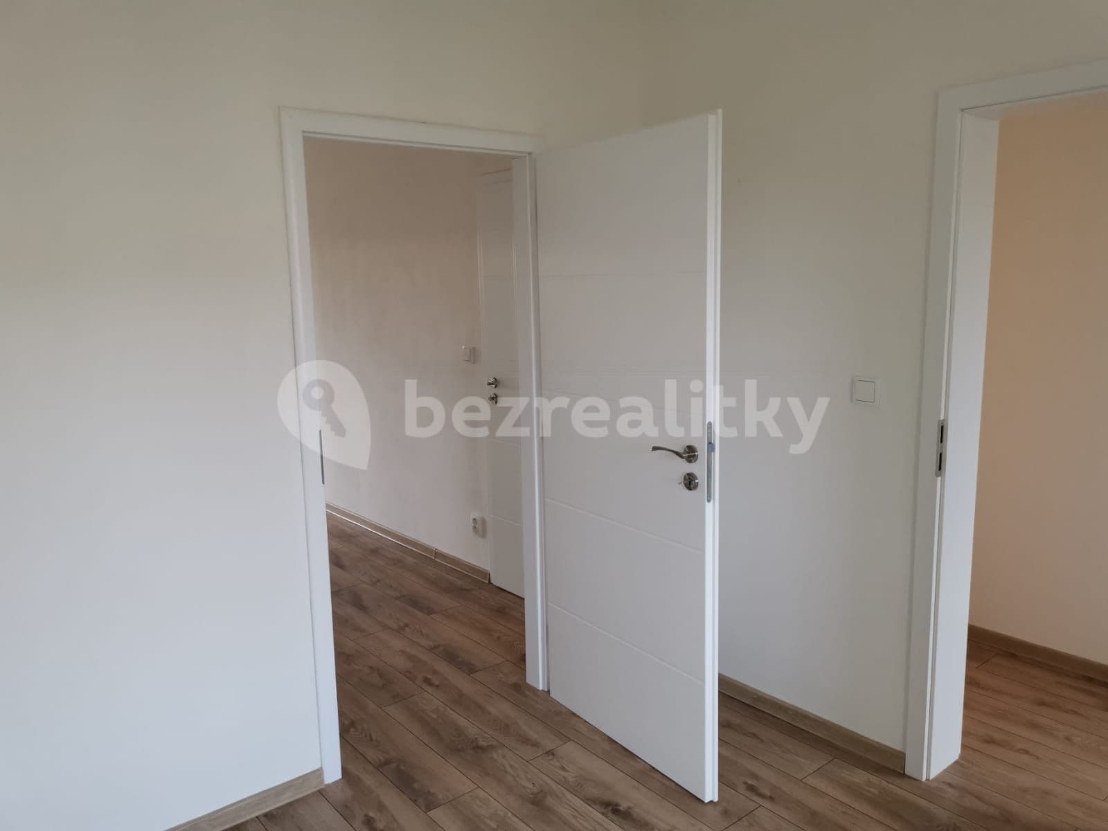 Pronájem bytu 2+1 60 m², Káranská, Praha, Praha Pronájem bytu 2+1 60 m², Káranská, Praha, Praha