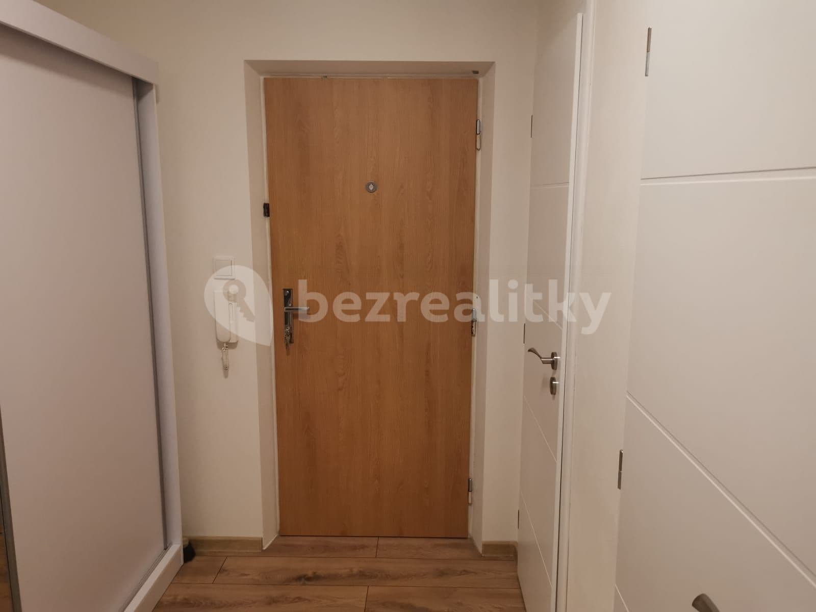 Pronájem bytu 2+1 60 m², Káranská, Praha, Praha Pronájem bytu 2+1 60 m², Káranská, Praha, Praha