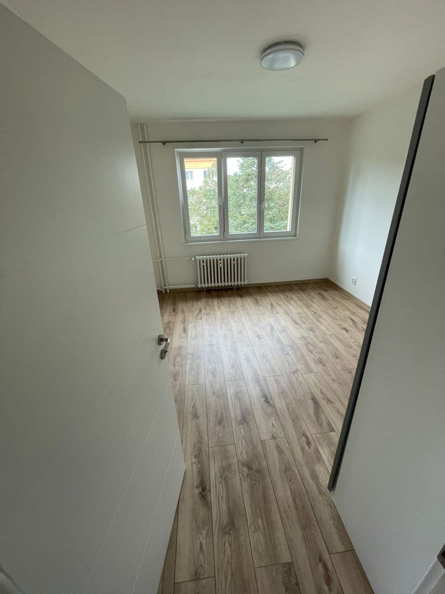 Pronájem bytu 2+1 60 m², Káranská, Praha, Praha Pronájem bytu 2+1 60 m², Káranská, Praha, Praha