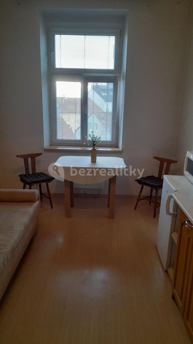 Pronájem bytu 1+1 52 m², Nad Šutkou, Praha, Praha Pronájem bytu 1+1 52 m², Nad Šutkou, Praha, Praha