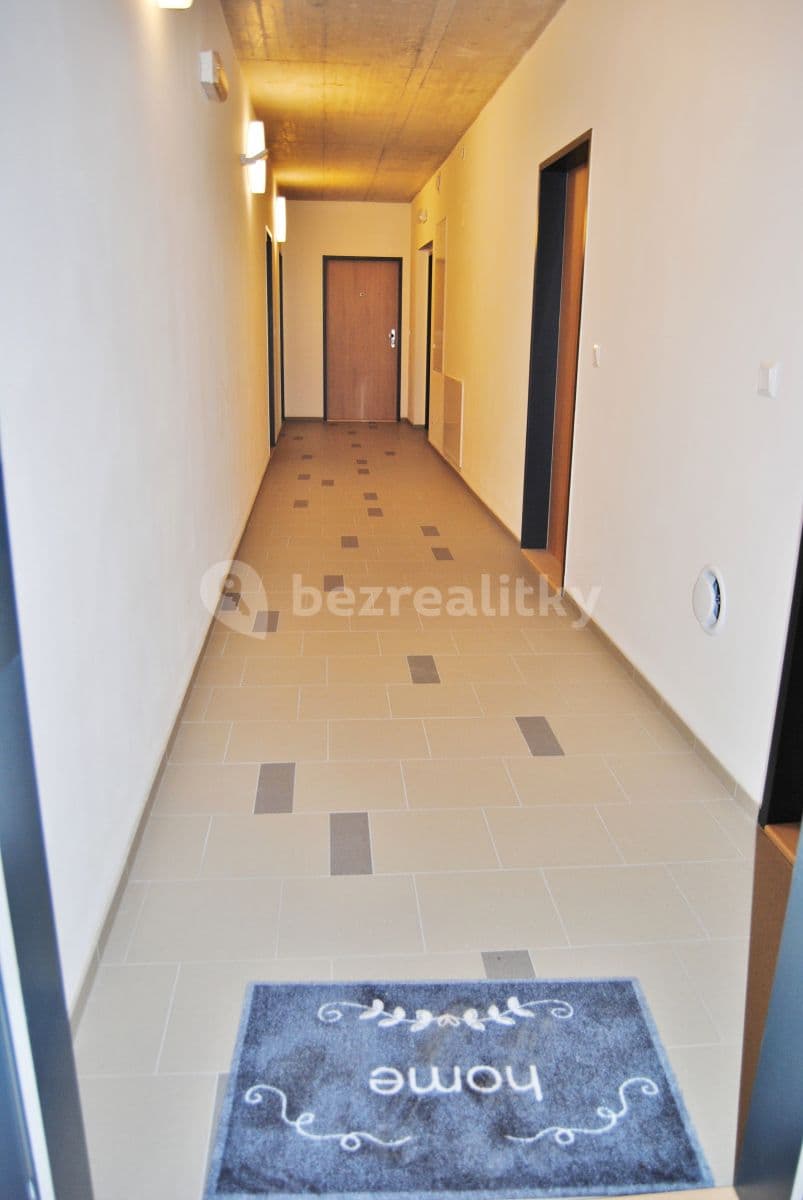 Pronájem bytu 3+kk 70 m², V Hliníkách, Chrudim, Pardubický kraj Pronájem bytu 3+kk 70 m², V Hliníkách, Chrudim, Pardubický kraj