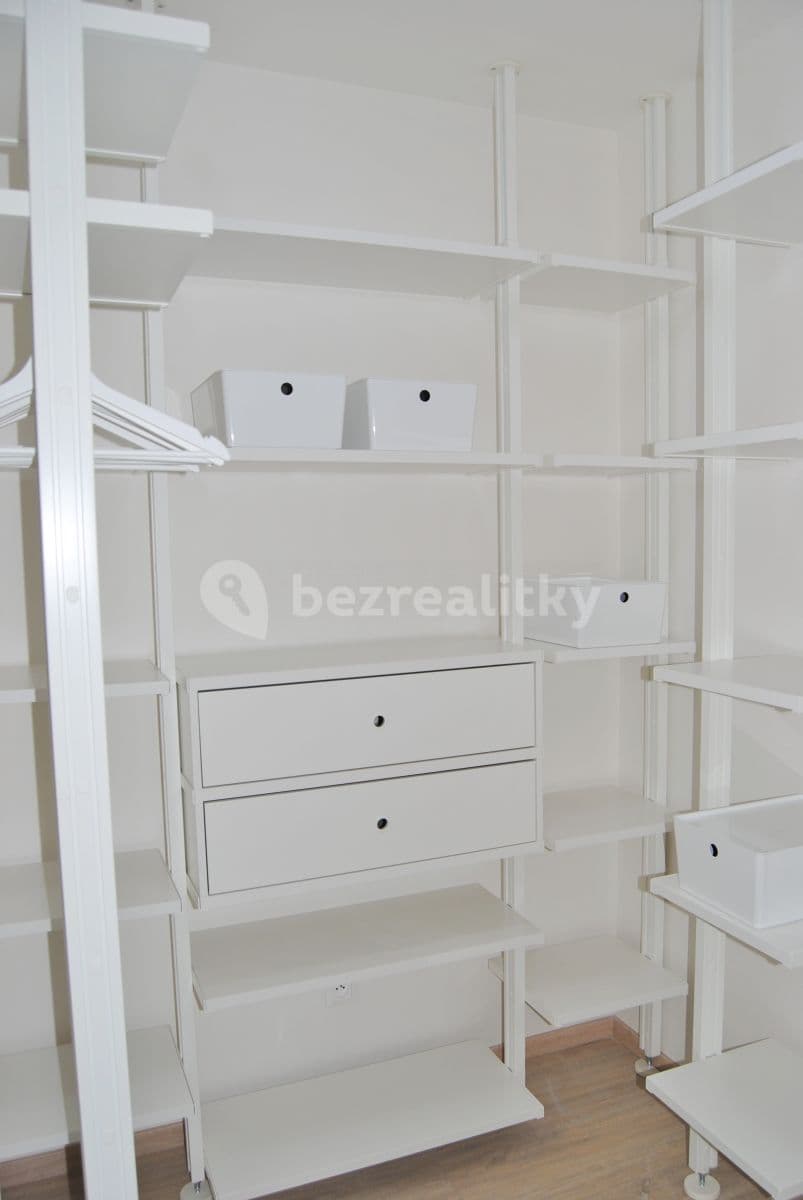 Pronájem bytu 3+kk 70 m², V Hliníkách, Chrudim, Pardubický kraj Pronájem bytu 3+kk 70 m², V Hliníkách, Chrudim, Pardubický kraj