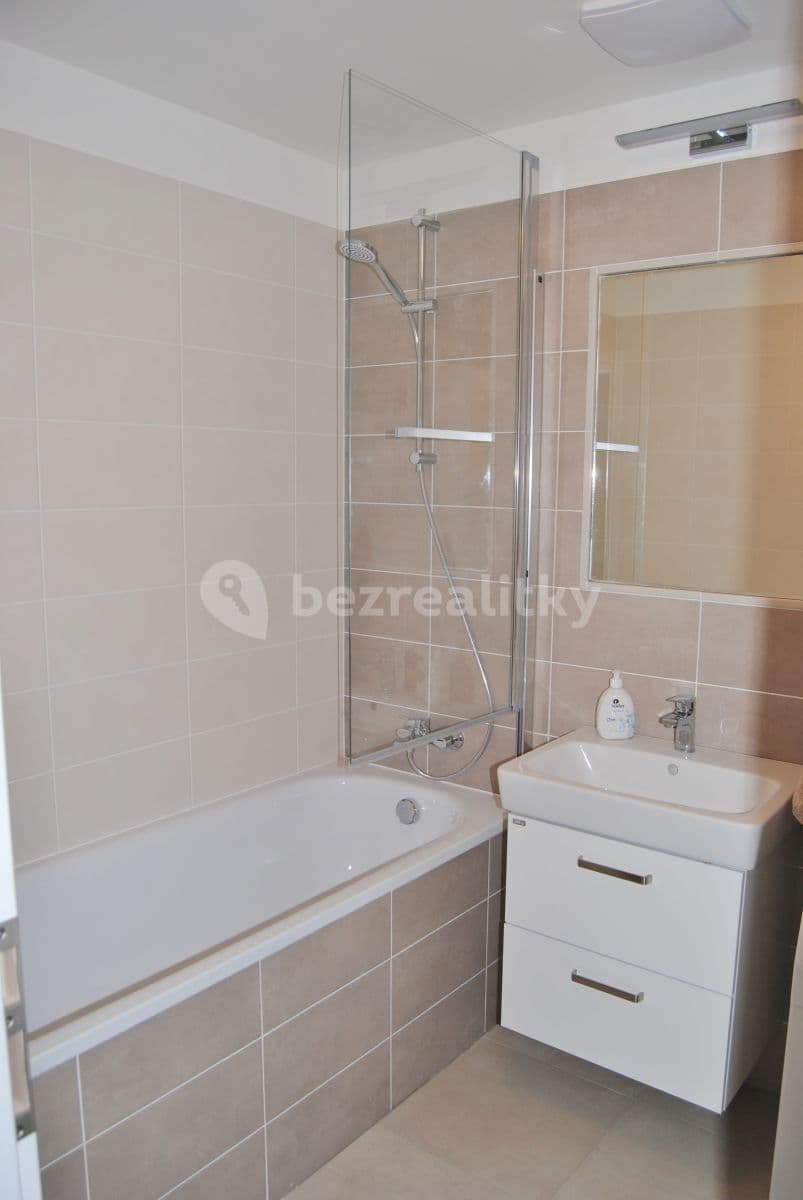 Pronájem bytu 3+kk 70 m², V Hliníkách, Chrudim, Pardubický kraj Pronájem bytu 3+kk 70 m², V Hliníkách, Chrudim, Pardubický kraj
