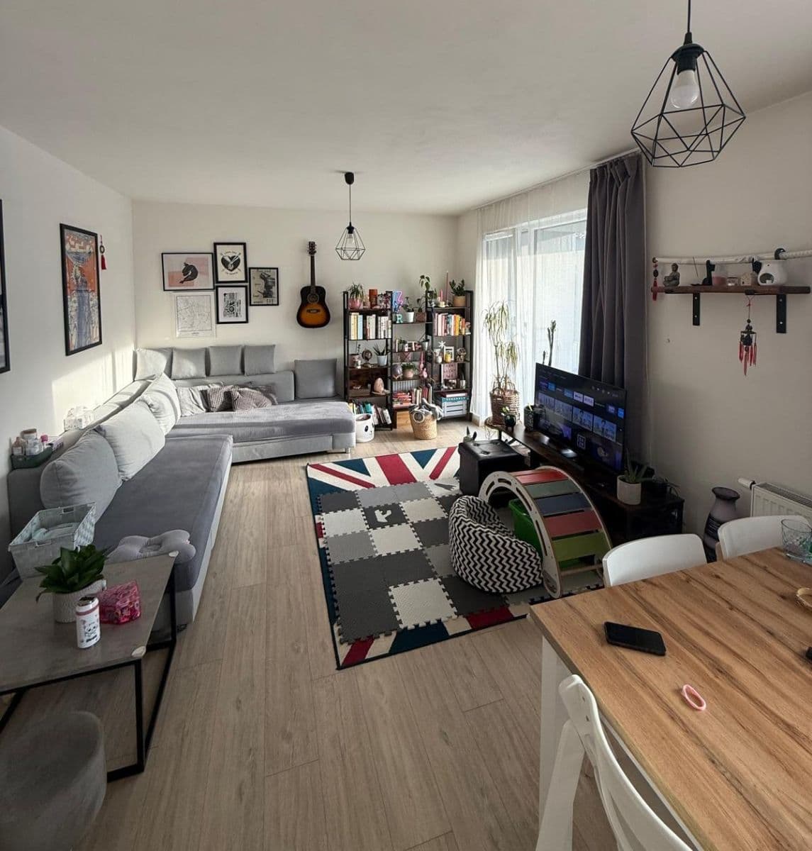Pronájem bytu 3+kk 70 m², V Hliníkách, Chrudim, Pardubický kraj Pronájem bytu 3+kk 70 m², V Hliníkách, Chrudim, Pardubický kraj