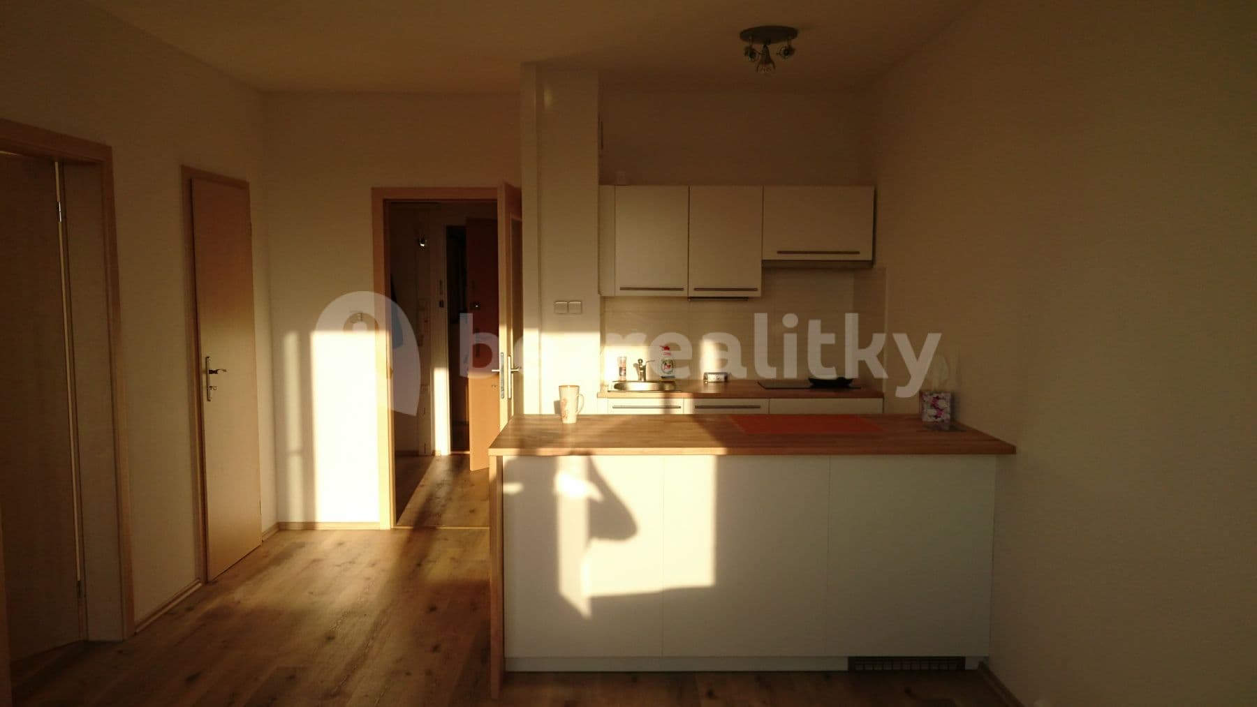 Pronájem bytu 2+kk 50 m², Pirinská, Praha, Praha Pronájem bytu 2+kk 50 m², Pirinská, Praha, Praha