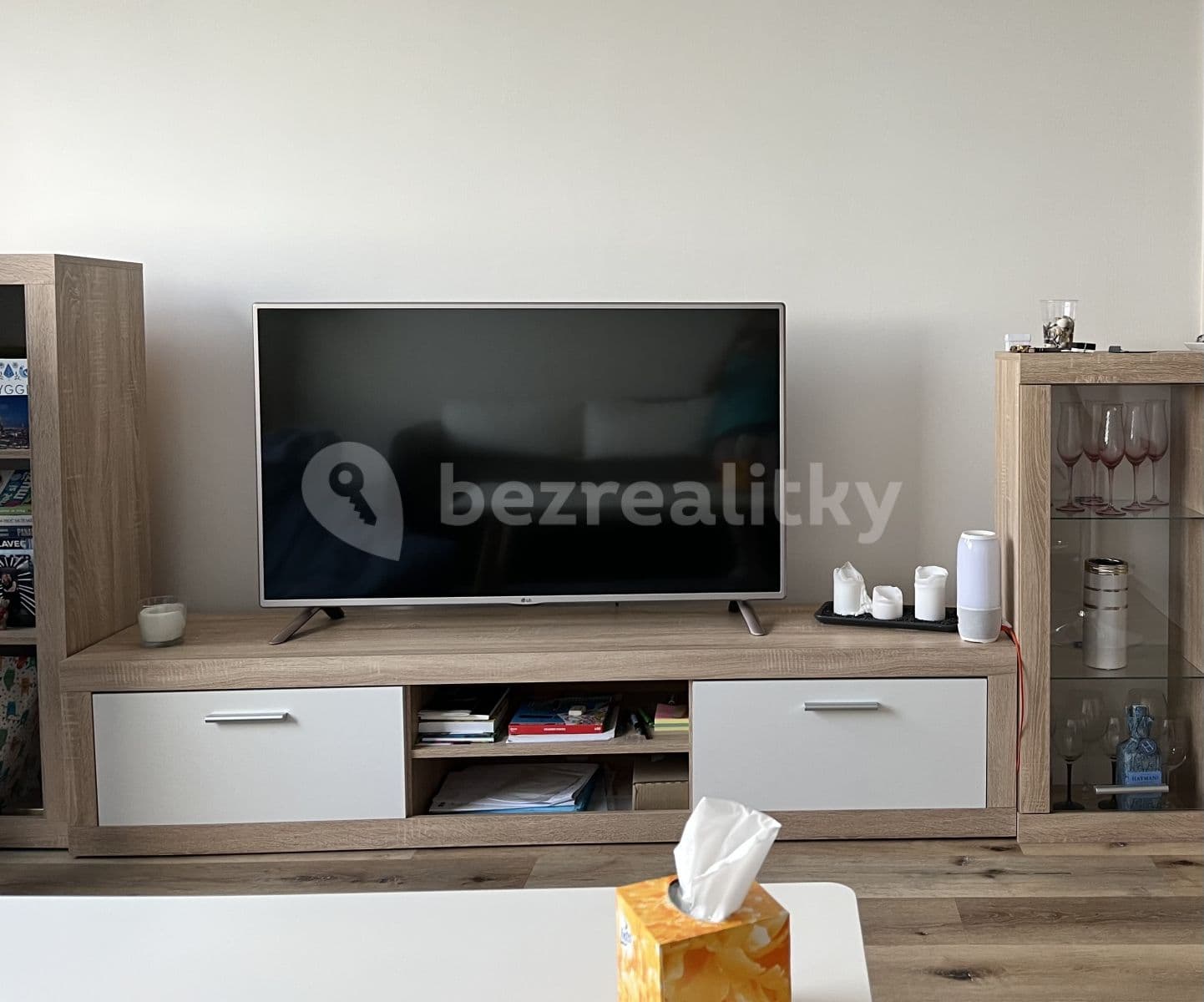 Pronájem bytu 2+kk 50 m², Pirinská, Praha, Praha Pronájem bytu 2+kk 50 m², Pirinská, Praha, Praha