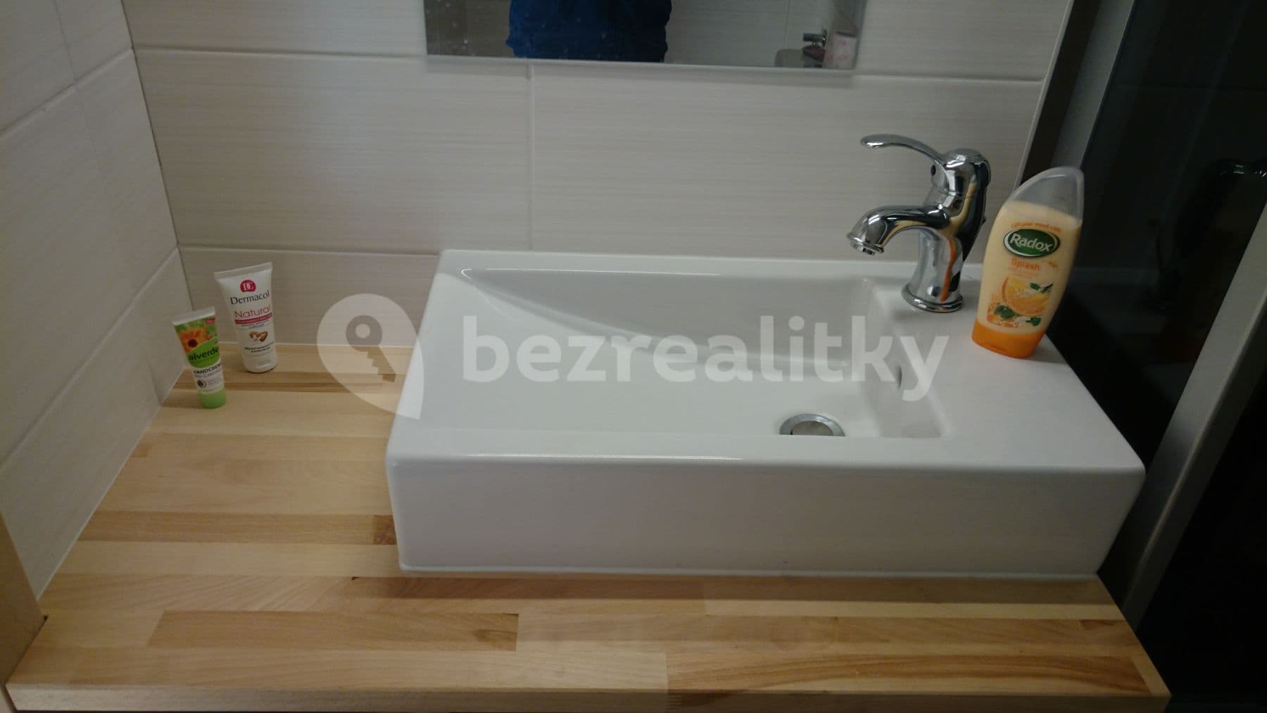Pronájem bytu 2+kk 50 m², Pirinská, Praha, Praha Pronájem bytu 2+kk 50 m², Pirinská, Praha, Praha