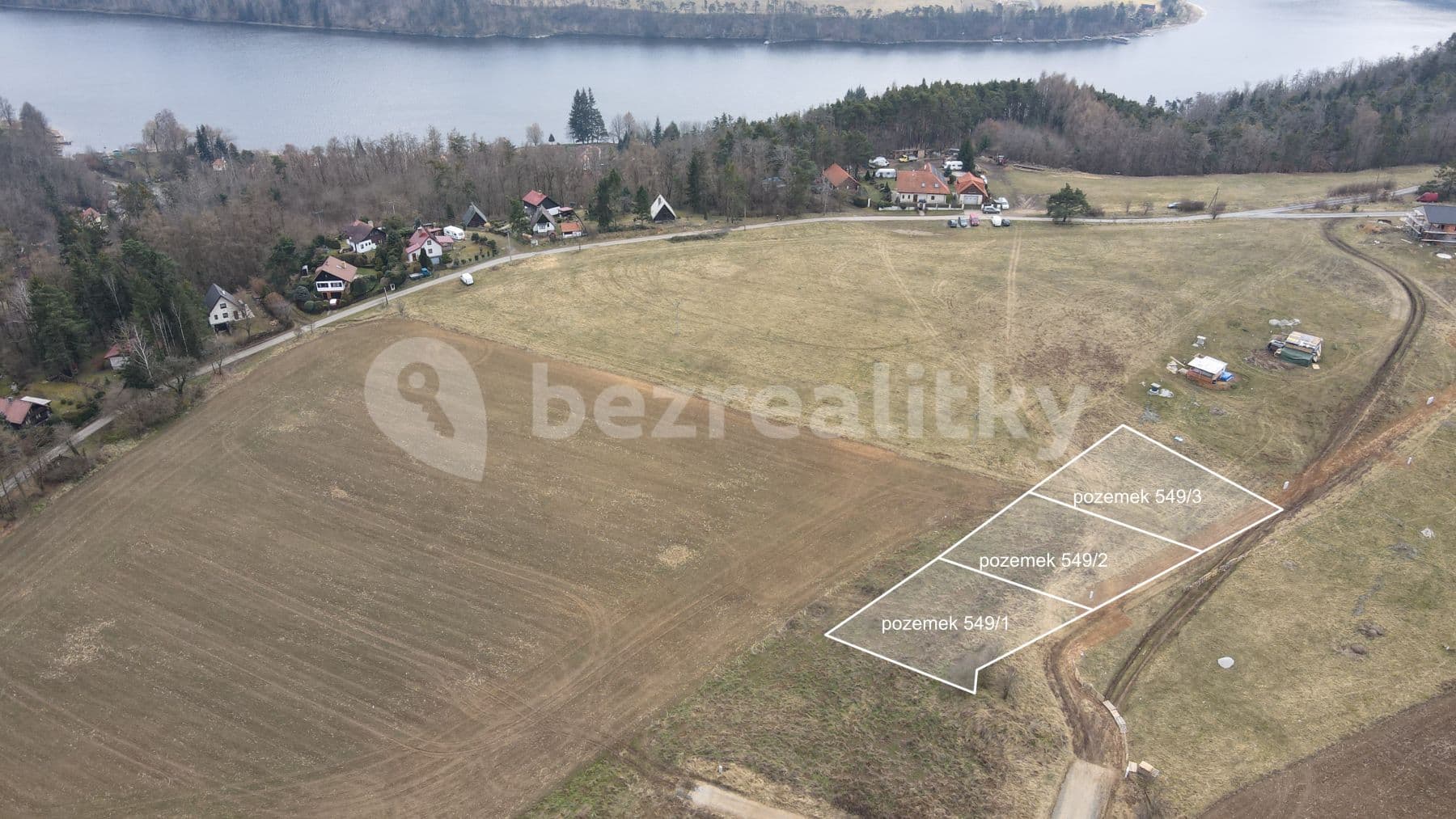 Prodej pozemku 807 m², Županovice, Středočeský kraj