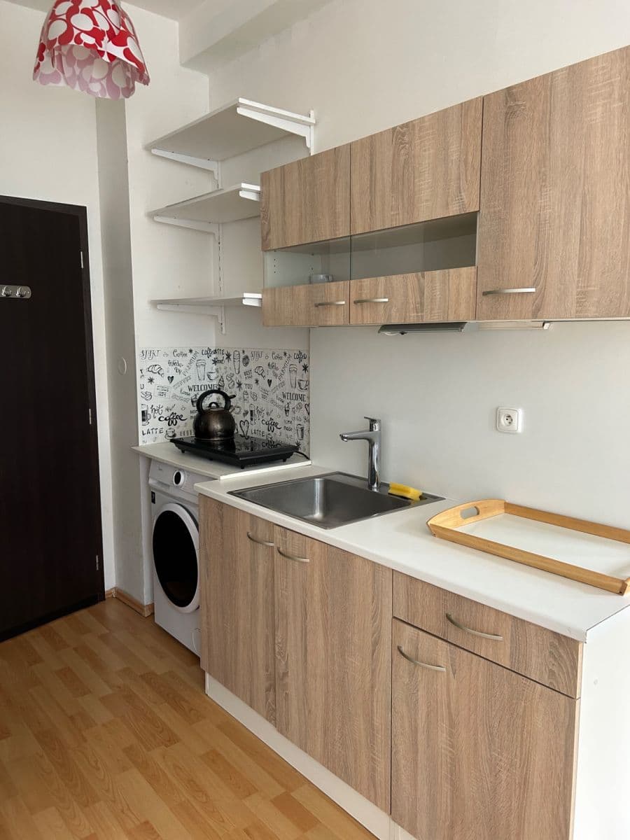 Pronájem bytu 2+kk 36 m², Poznaňská, Sázava, Středočeský kraj Pronájem bytu 2+kk 36 m², Poznaňská, Sázava, Středočeský kraj