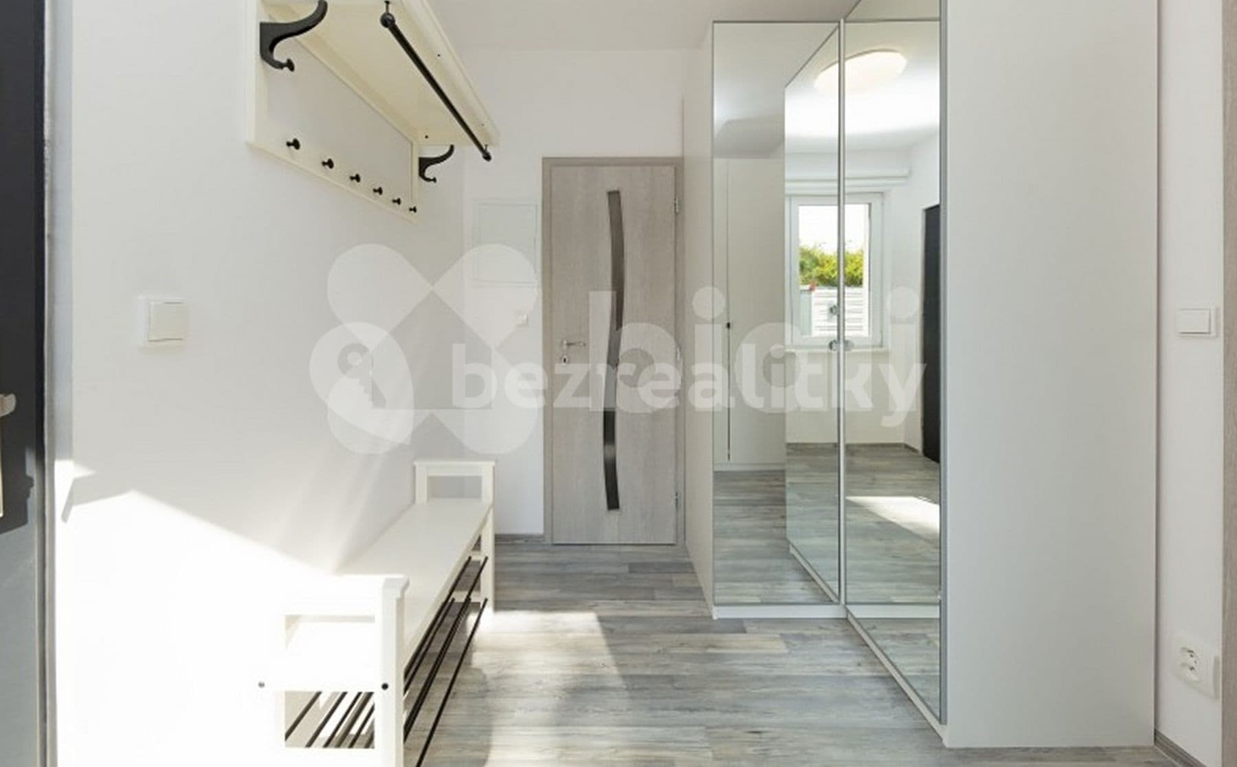 Pronájem bytu 1+kk 32 m², Černohorská, Brno, Jihomoravský kraj Pronájem bytu 1+kk 32 m², Černohorská, Brno, Jihomoravský kraj