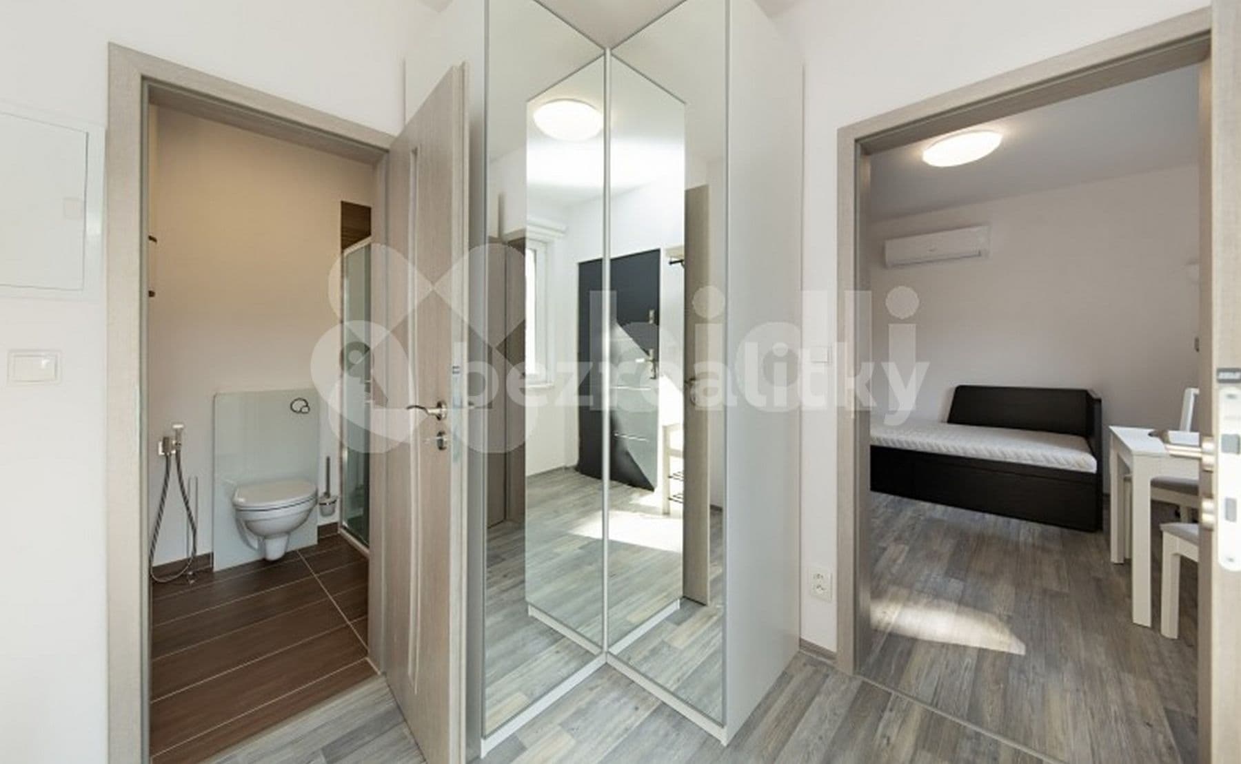 Pronájem bytu 1+kk 32 m², Černohorská, Brno, Jihomoravský kraj Pronájem bytu 1+kk 32 m², Černohorská, Brno, Jihomoravský kraj