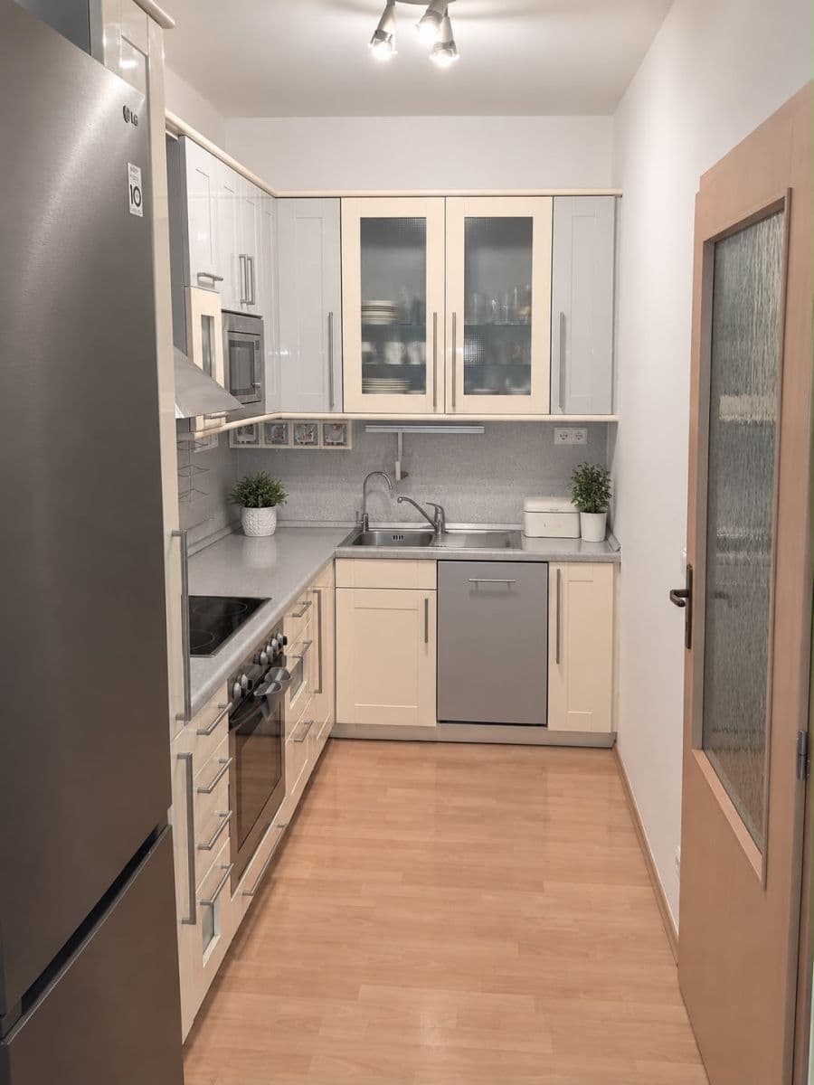 Pronájem bytu 2+kk 47 m², Vestec, Středočeský kraj Pronájem bytu 2+kk 47 m², Vestec, Středočeský kraj